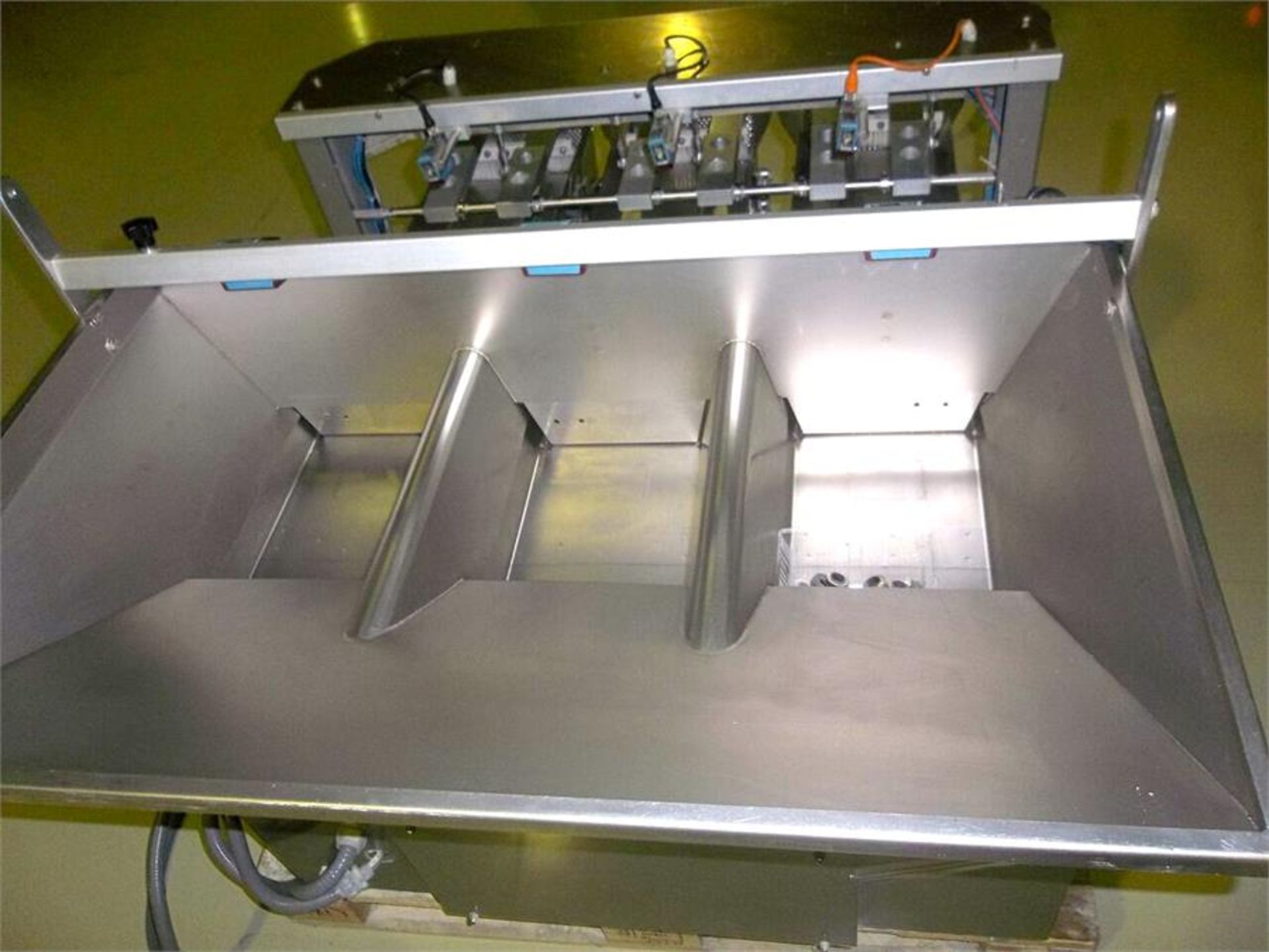 3 HEAD LINEAR WEIGHER - Image 3 of 4