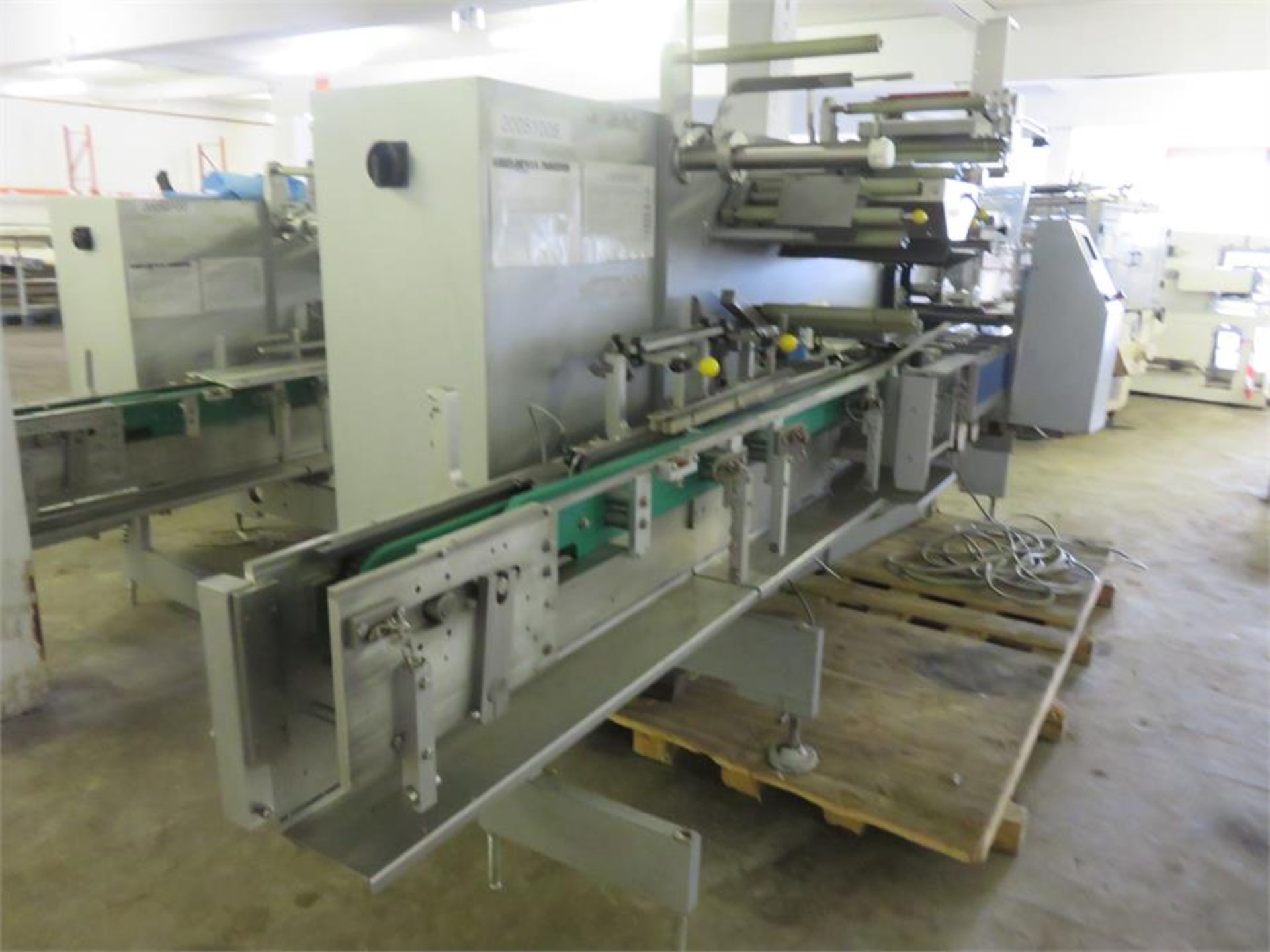 CHOCOLATE BAR PACKING LINE - Image 3 of 6
