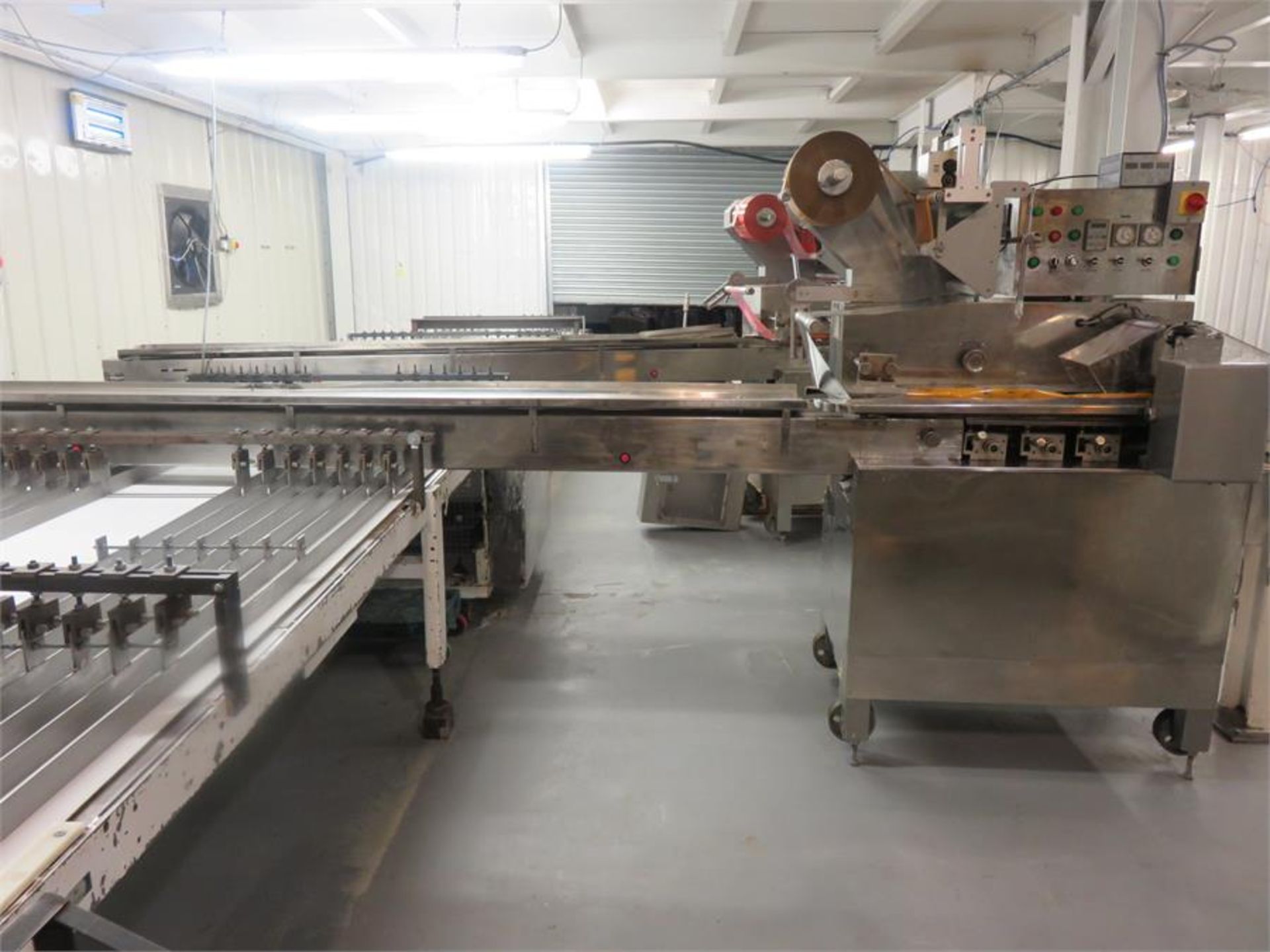 BISCUIT PACKING MACHINE - Image 6 of 37