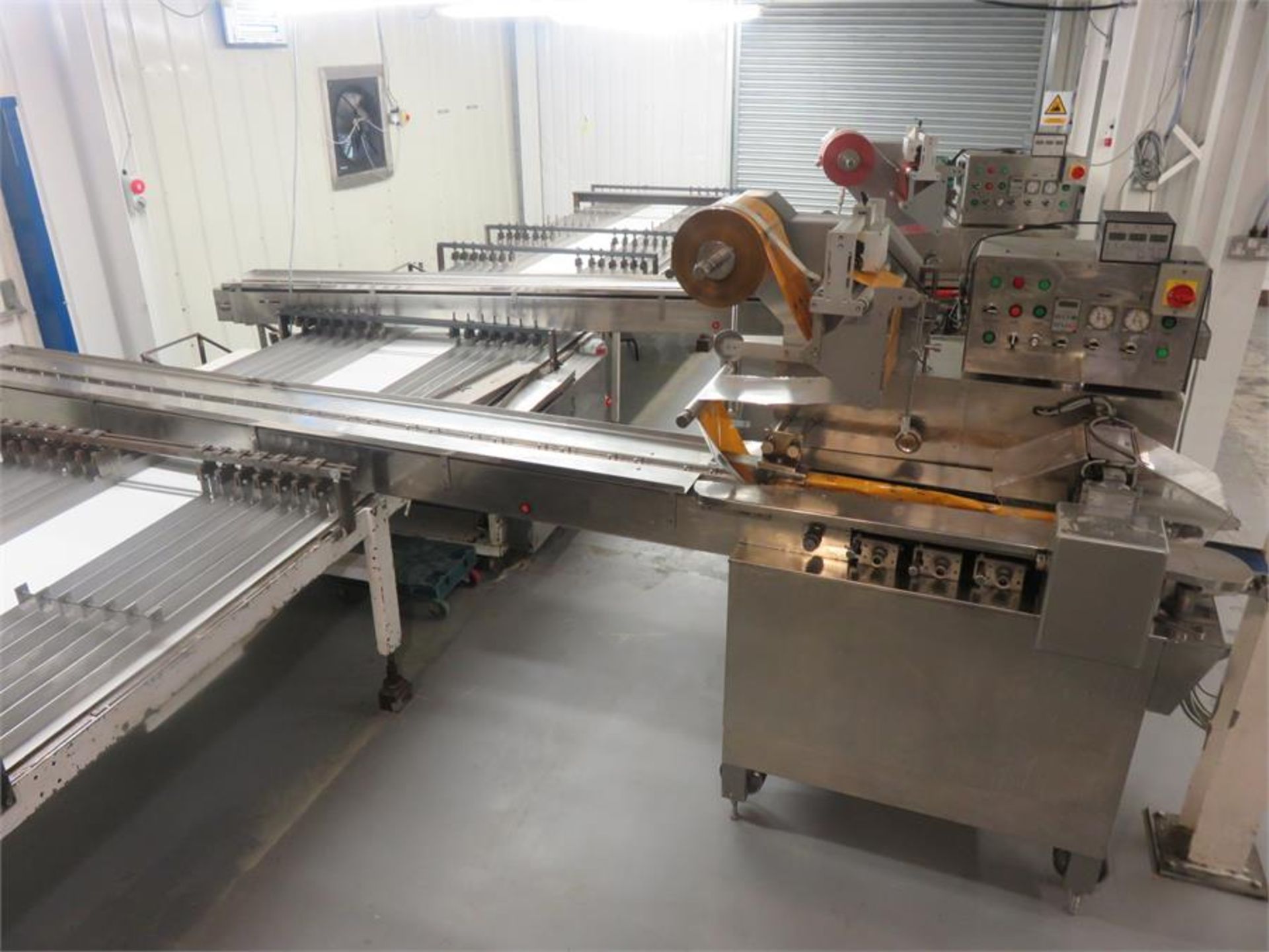 BISCUIT PACKING MACHINE - Image 19 of 38