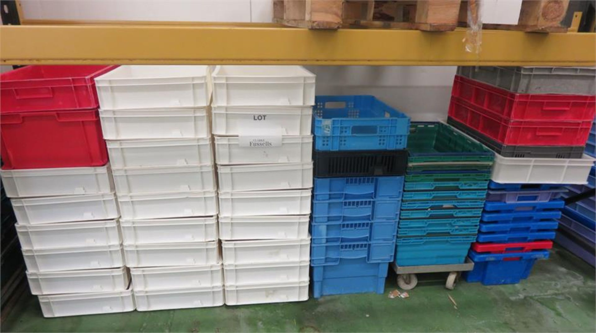 VARIOUS PLASTIC BOXES