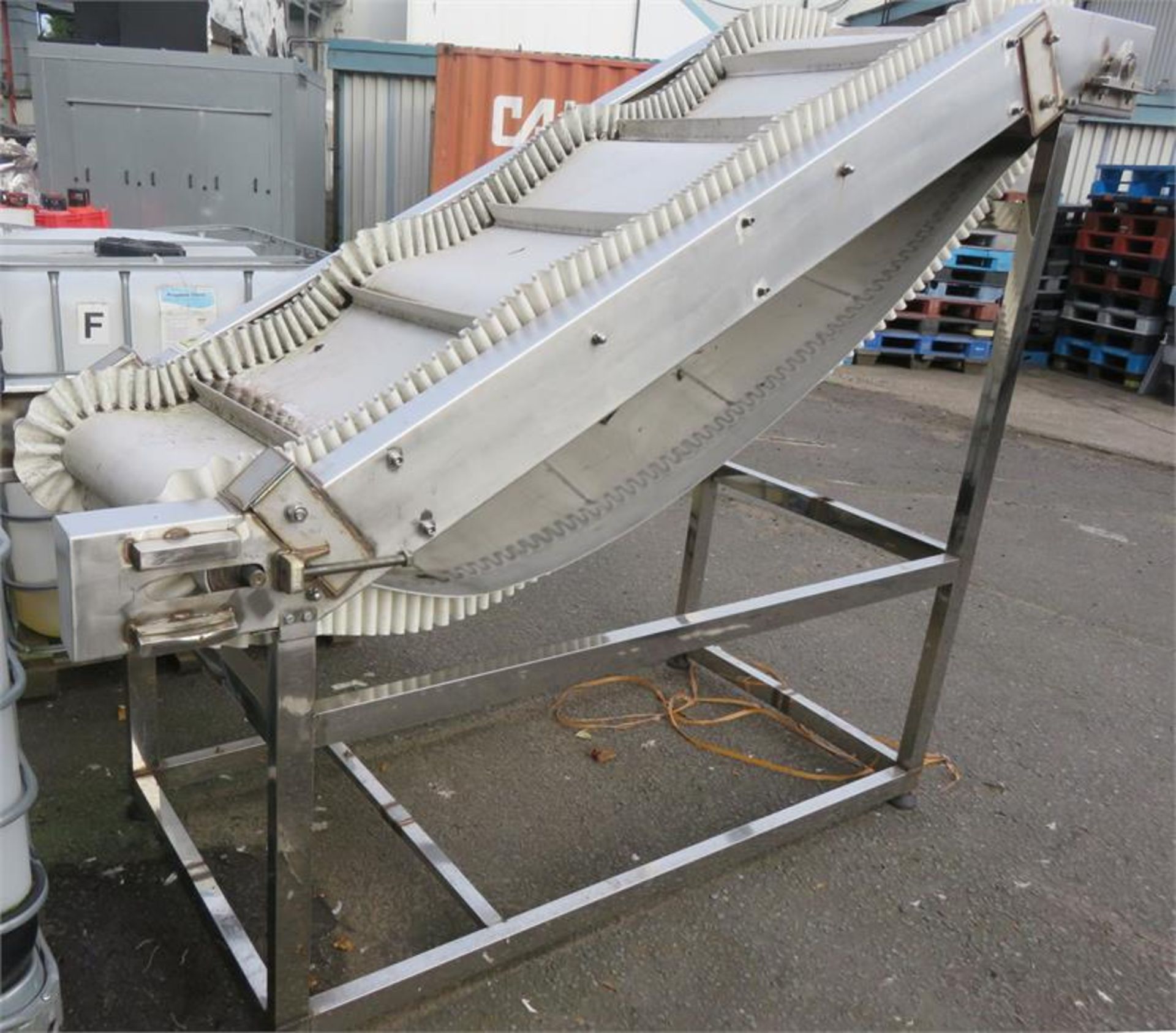 ELEVATED CONVEYOR