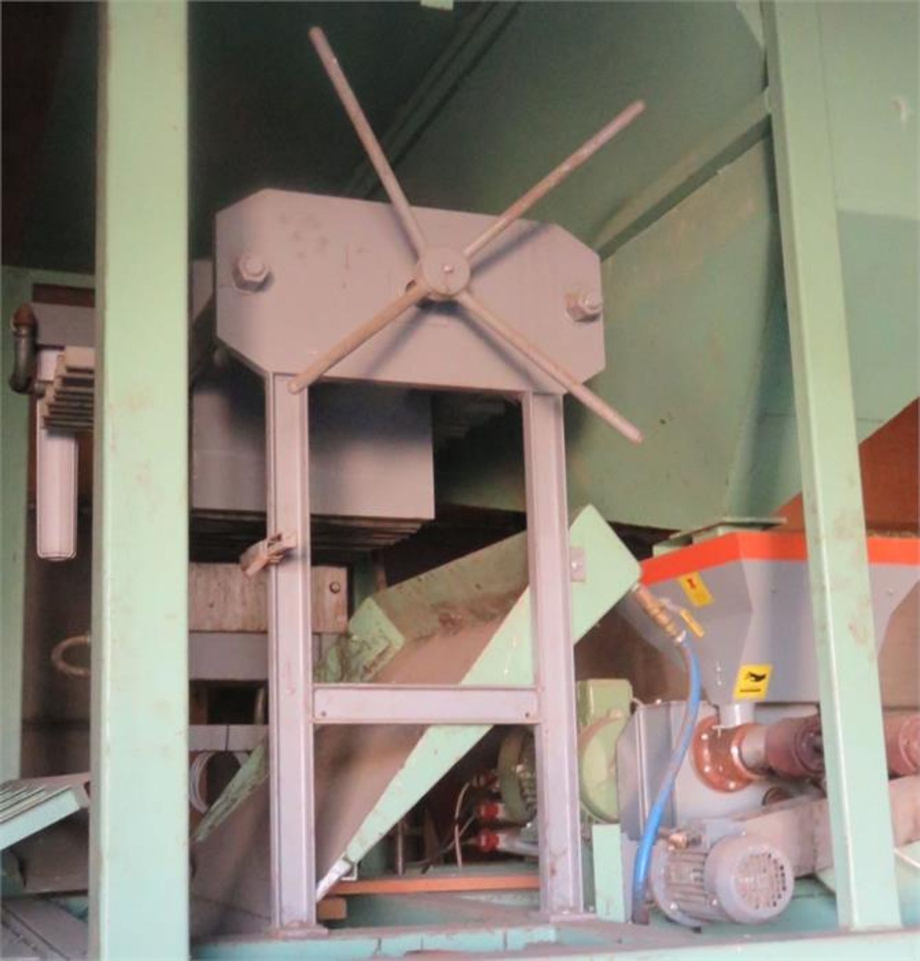 OIL PRESS