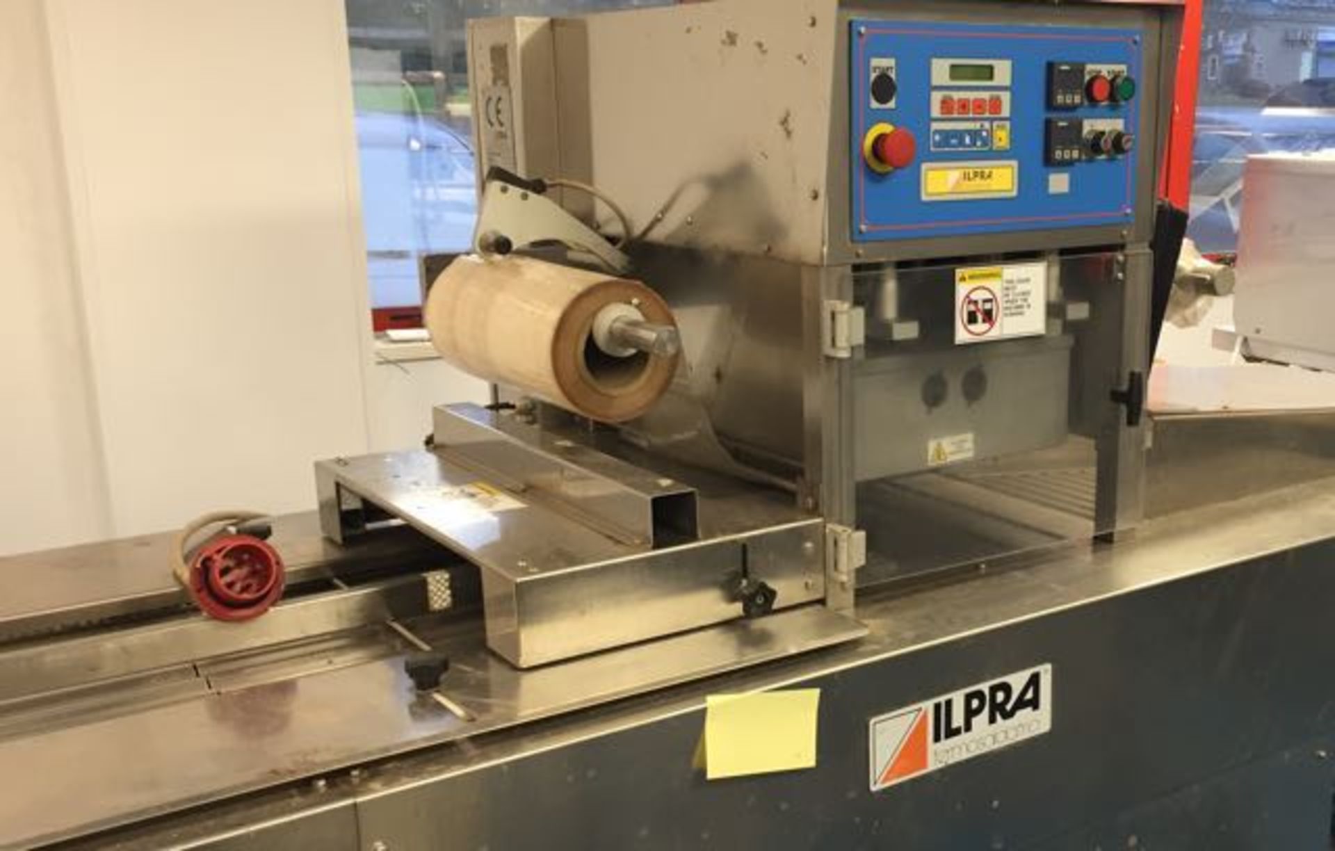 ILPRA TRAY SEALER