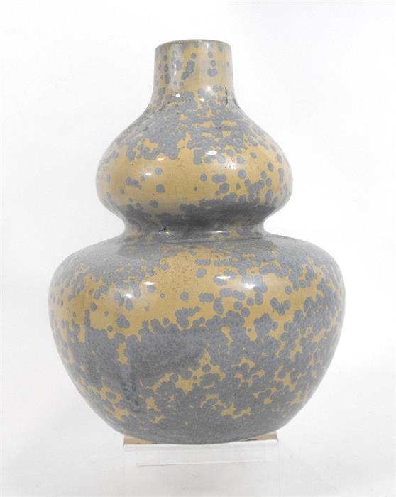 A Chinese double gourd vase with mottled glaze 27m high