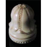 A Victorian carved ivory snuff box ,5cm high.