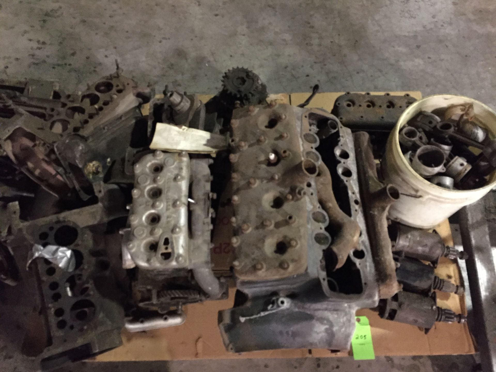 MISC. ENGINE PARTS - Image 2 of 3