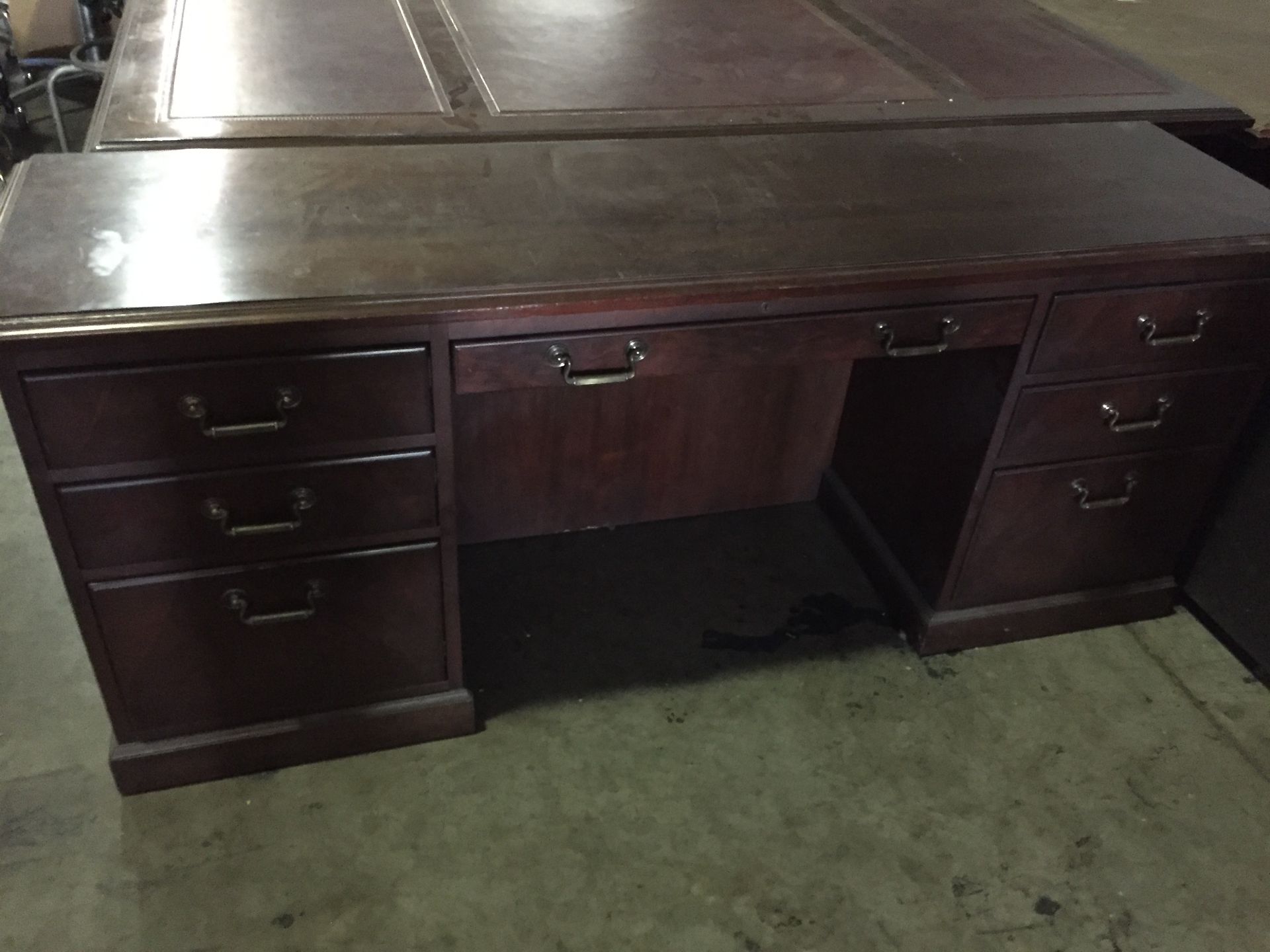 DESK W/ CREDENZA - Image 3 of 4