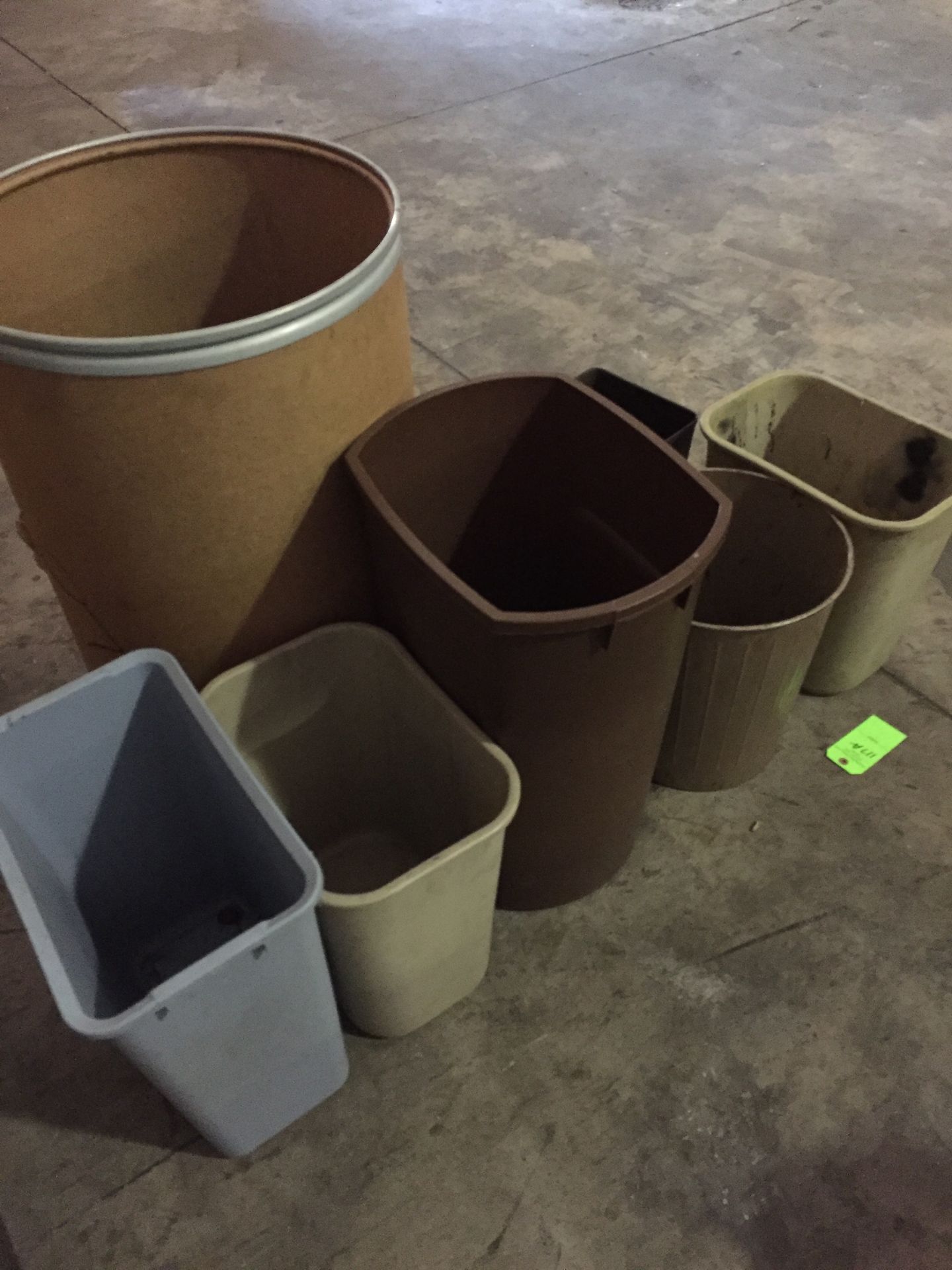 TRASH CANS - Image 2 of 3