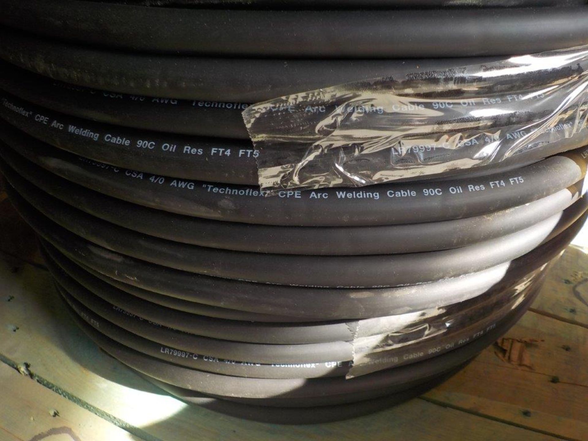 lot: wire / fils: arc welding cable, 4/0 FT-2 (380') - Image 2 of 3