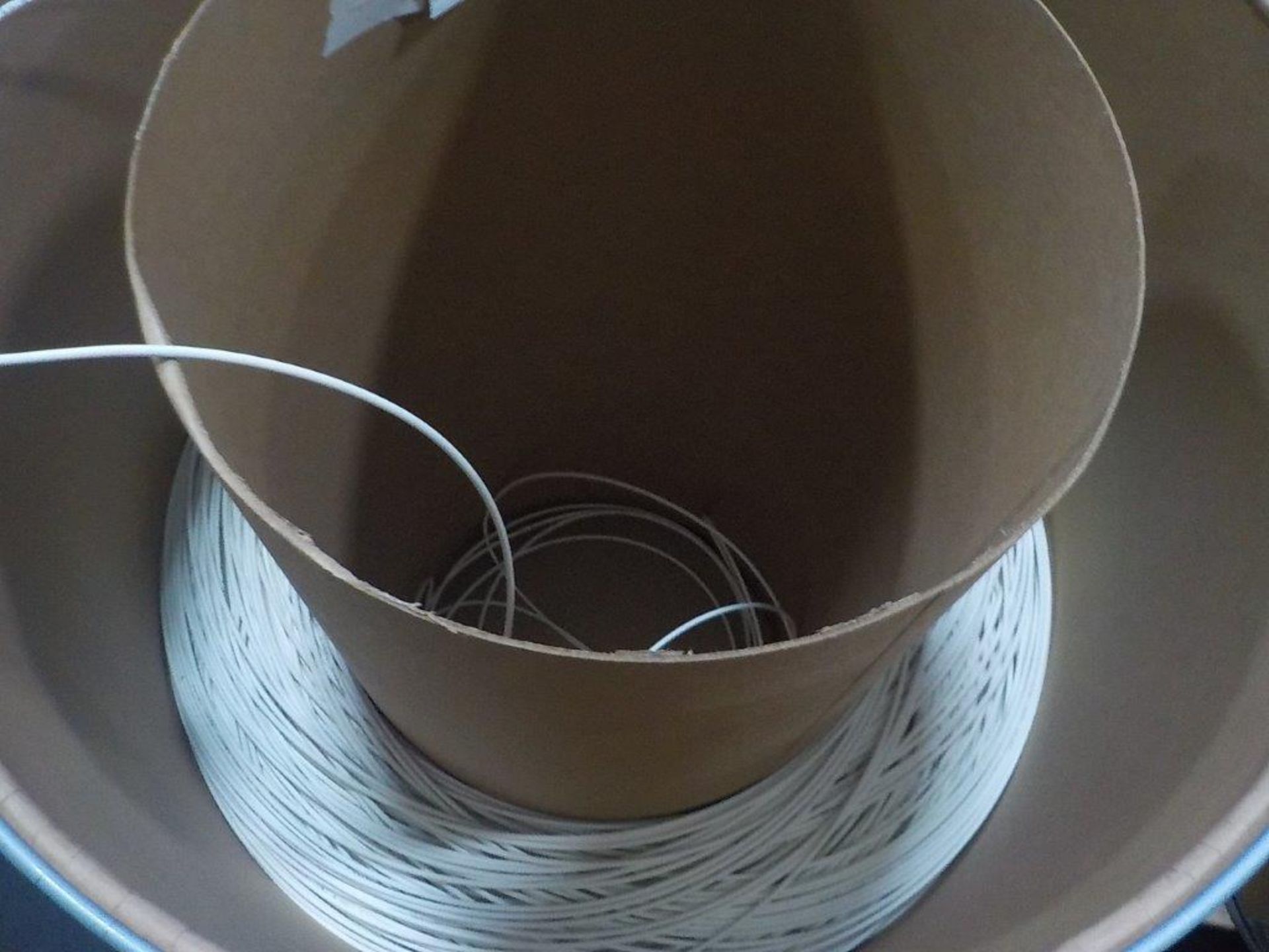 lot: wire / fils: # 12 AWG, 37/28, 600V (10,000') - Image 2 of 3