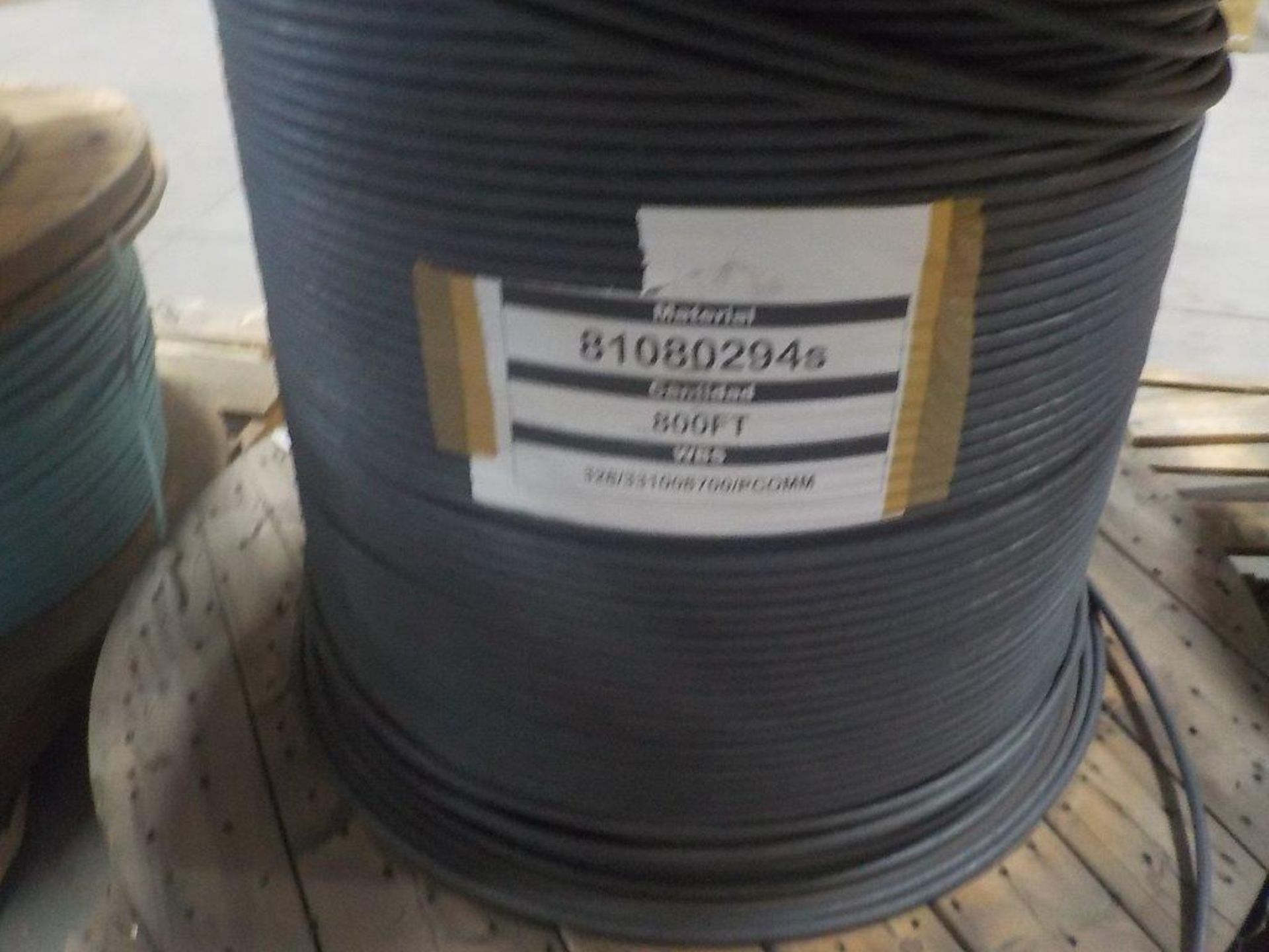 lot: wire / fils: # 18 AWG, 2 pr, shielded (800') - Image 3 of 3