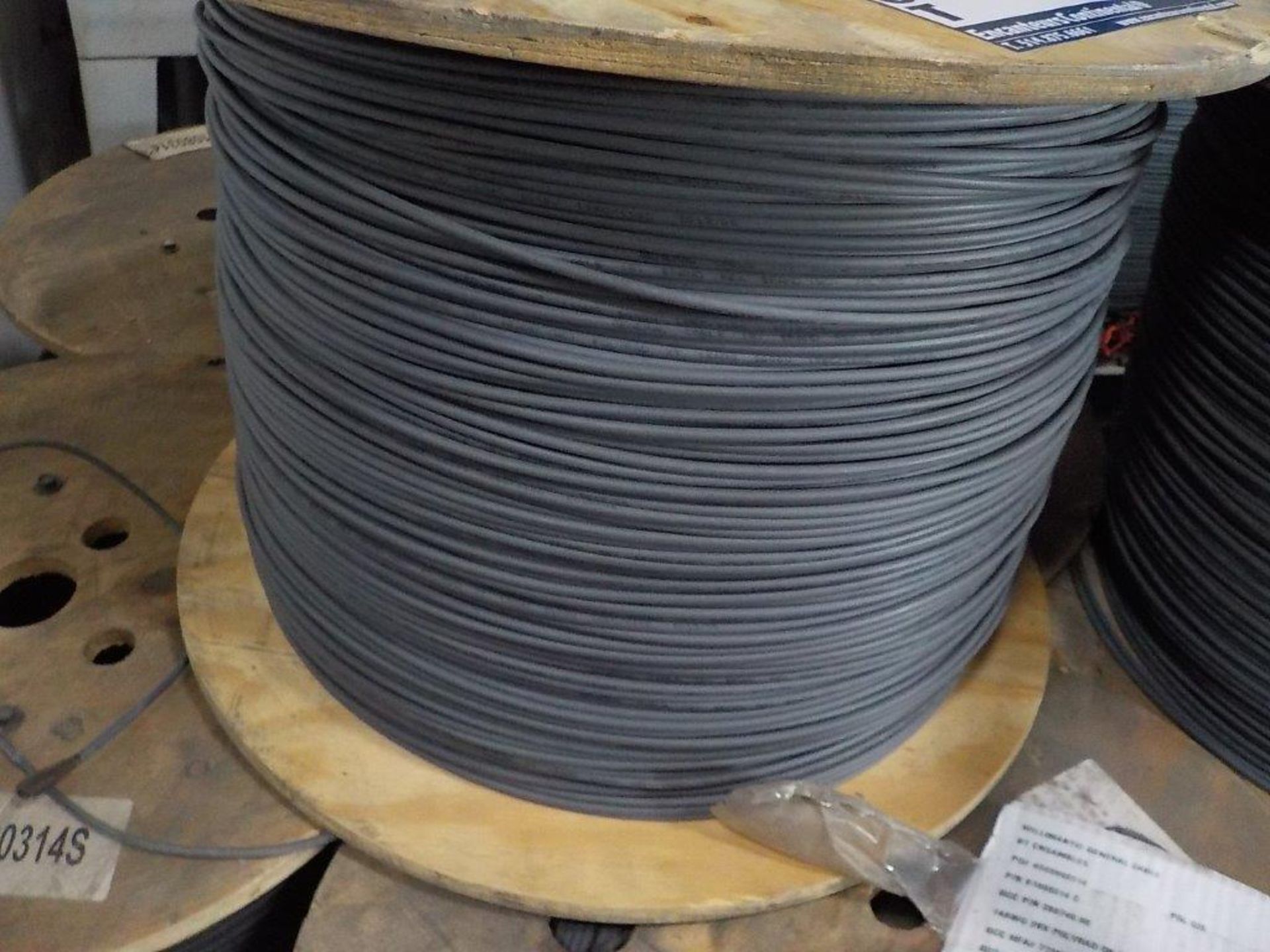 lot: wire / fils: # 14 AWG, 2,000C, 110 deg (5,000')