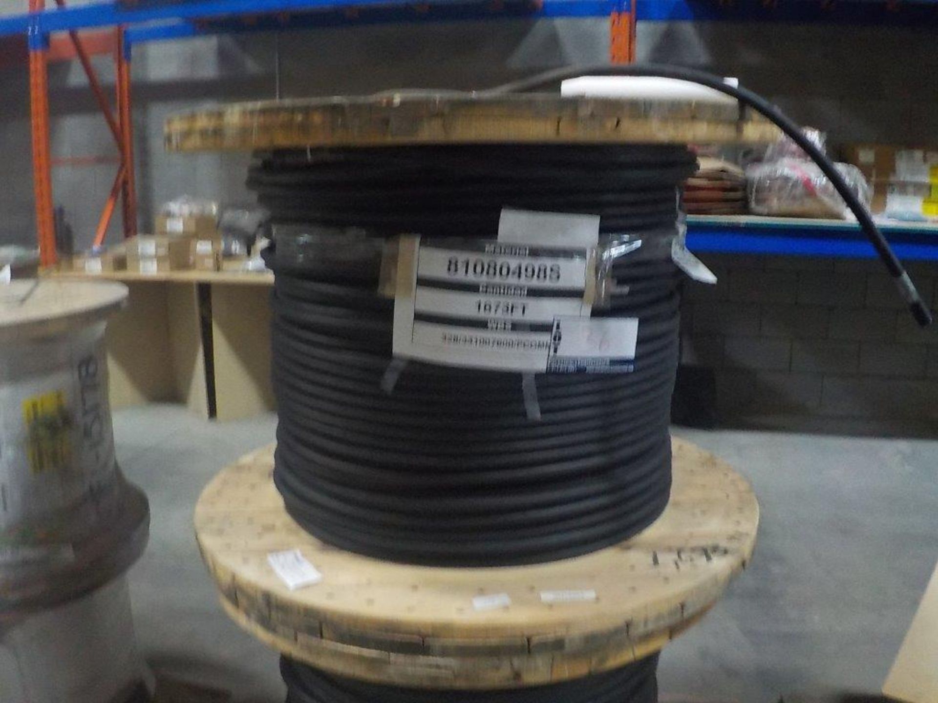 lot: wire / fils: multiconductor, 2 pr, 16 AWG, 600V, 125 celcius (1,673')
