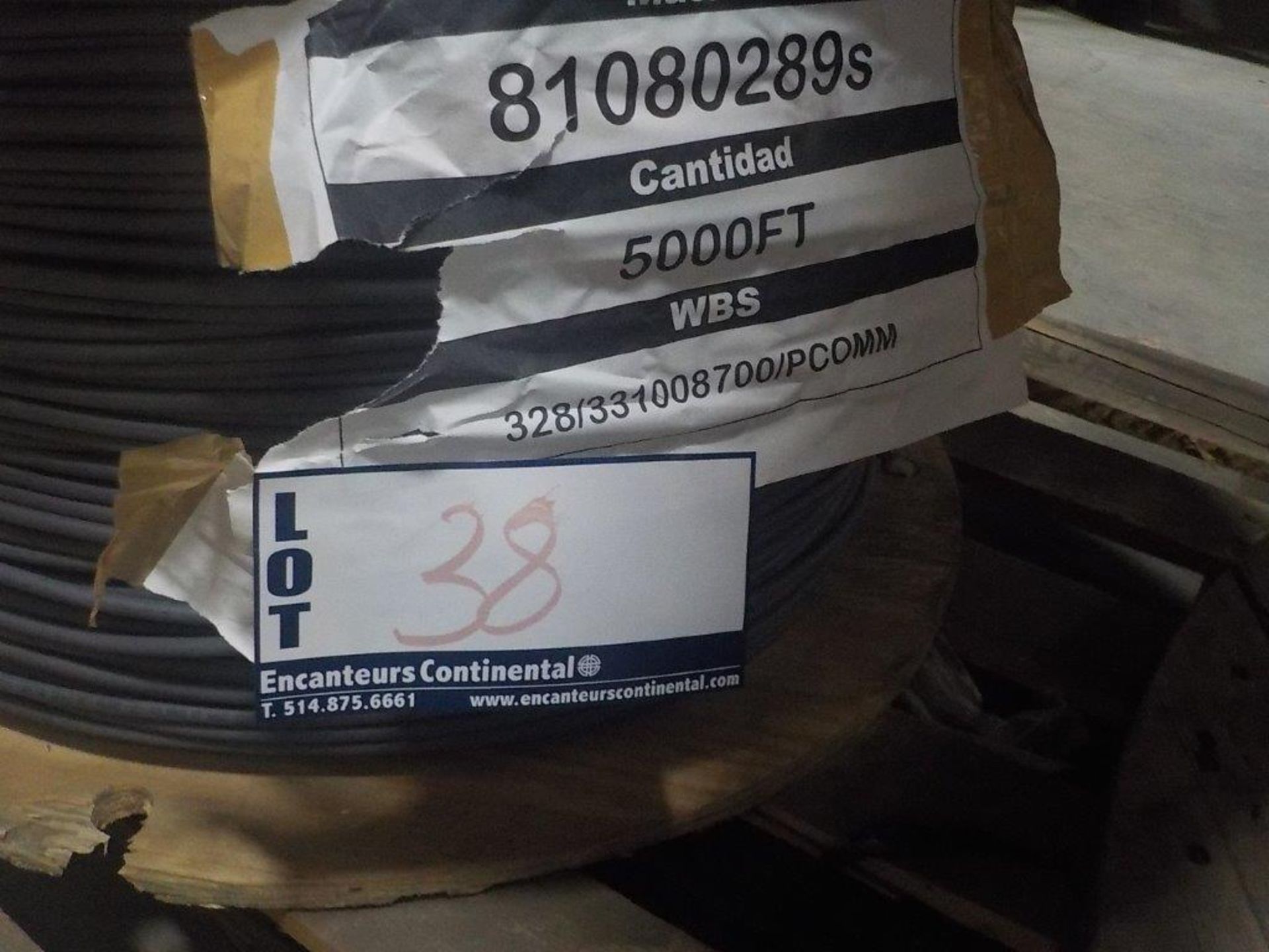 lot: wire / fils: # 6 AWG, 2,000V, (5,000') - Image 2 of 3