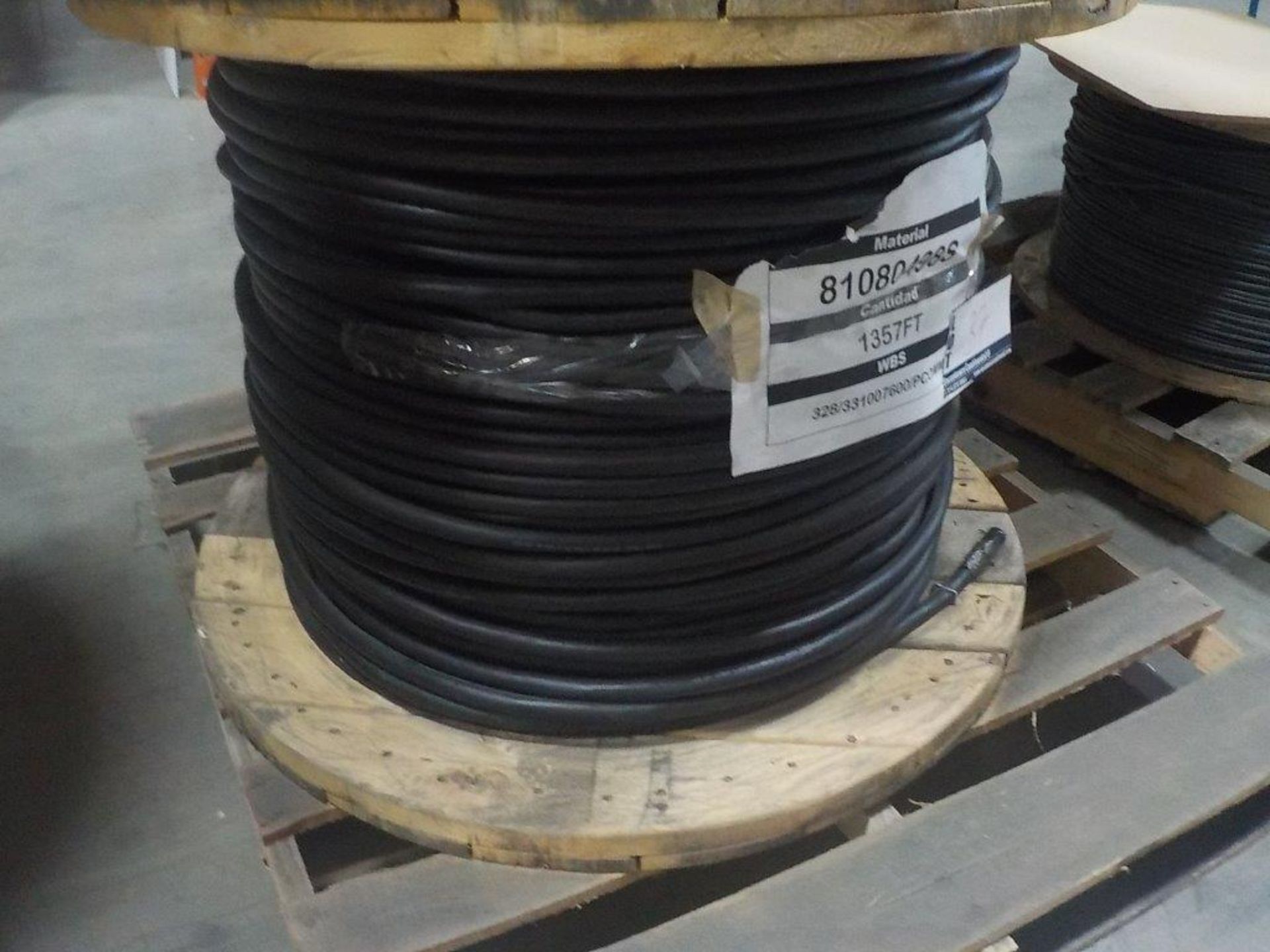 lot: wire / fils: multiconductor, 2 pr, 16 AWG, 600V, 125 celcius (1,357')