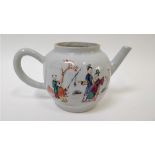 An early 20th century Chinese teapot decorated various figures