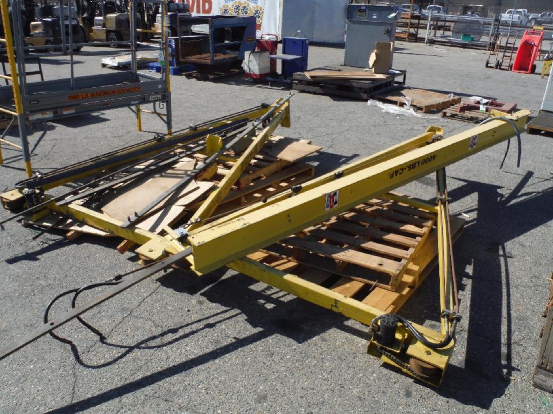 MTC battery handling overhead crane, 4000 lb. capacity, 13 ft. long x 10 ft. tall, hydraulic drive - Image 2 of 12