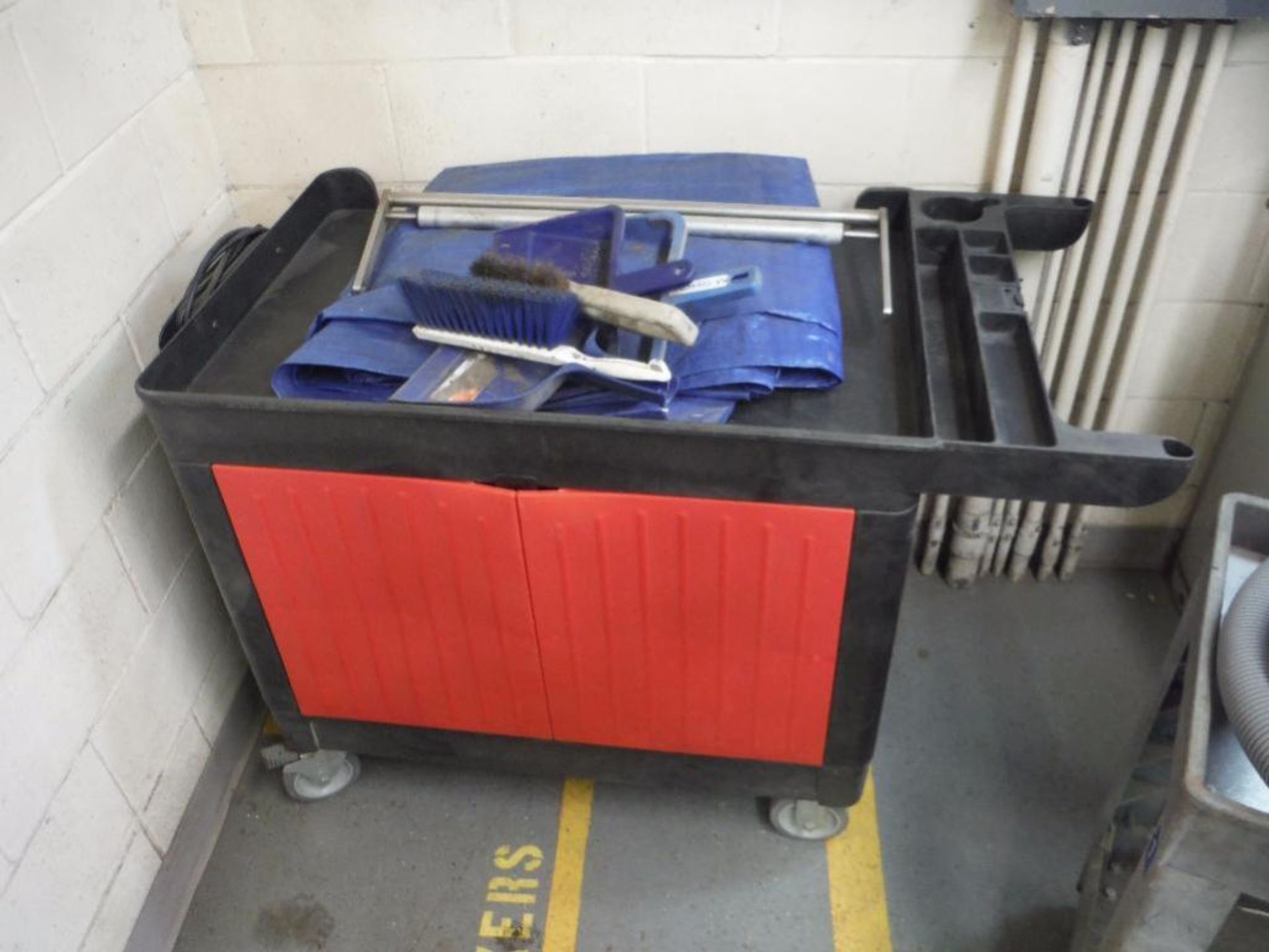 (2) Rubbermaid carts and contents ** Rigging Fee: $10 ** - Image 2 of 4