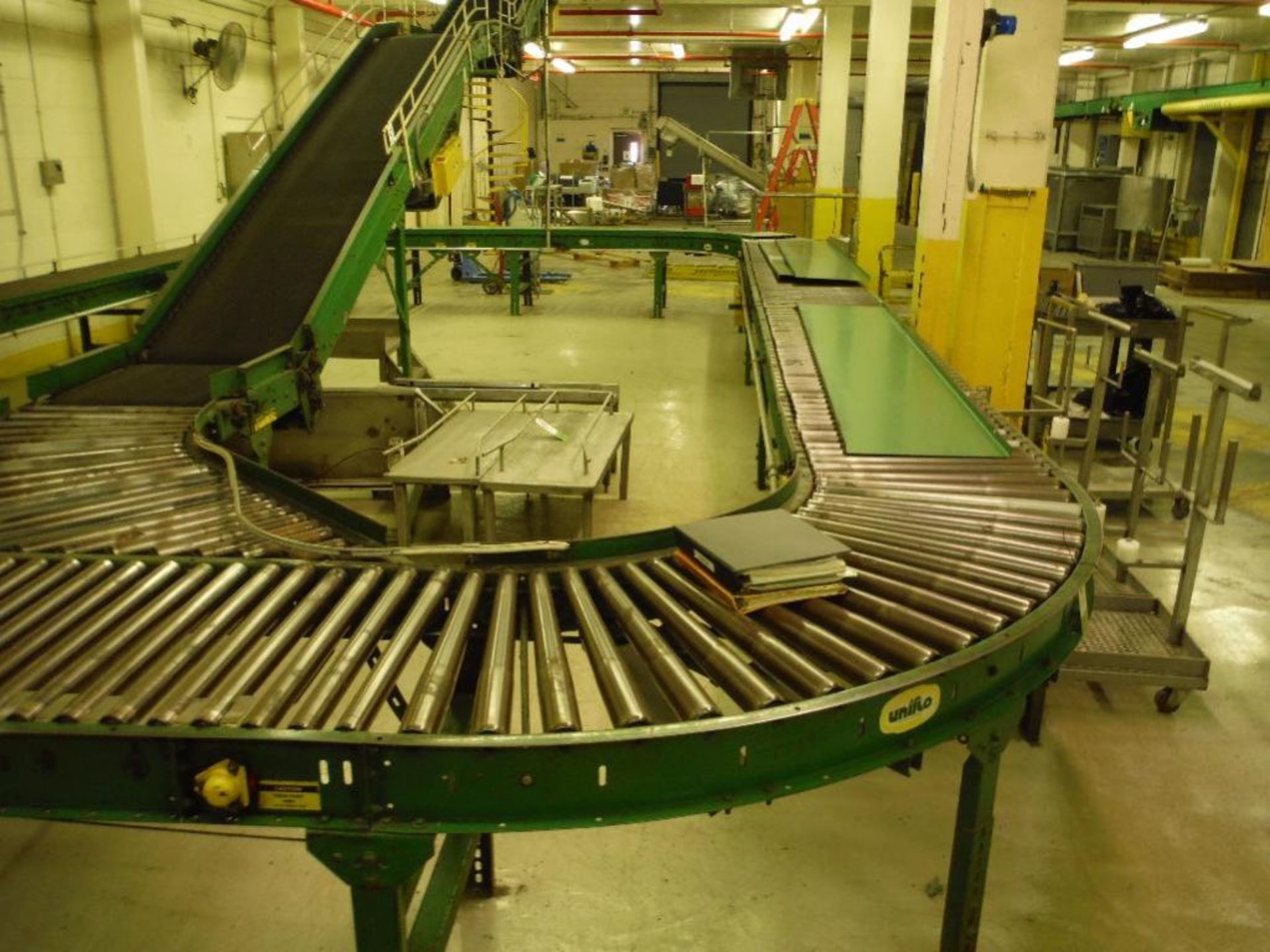 Uniflo 360 degree accumulation and packoff powered roller conveyor, 72 ft. of straight, (4) 90 - Image 2 of 7