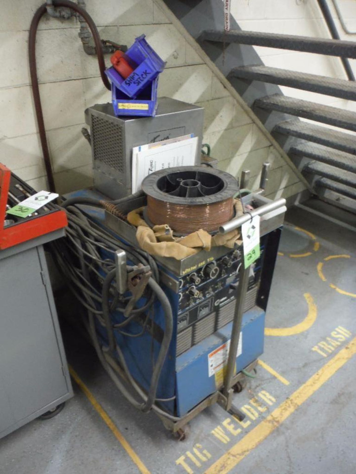 Miller synchro wave 250 AC/DC welder, foot control ** Rigging Fee: $25 ** - Image 2 of 11