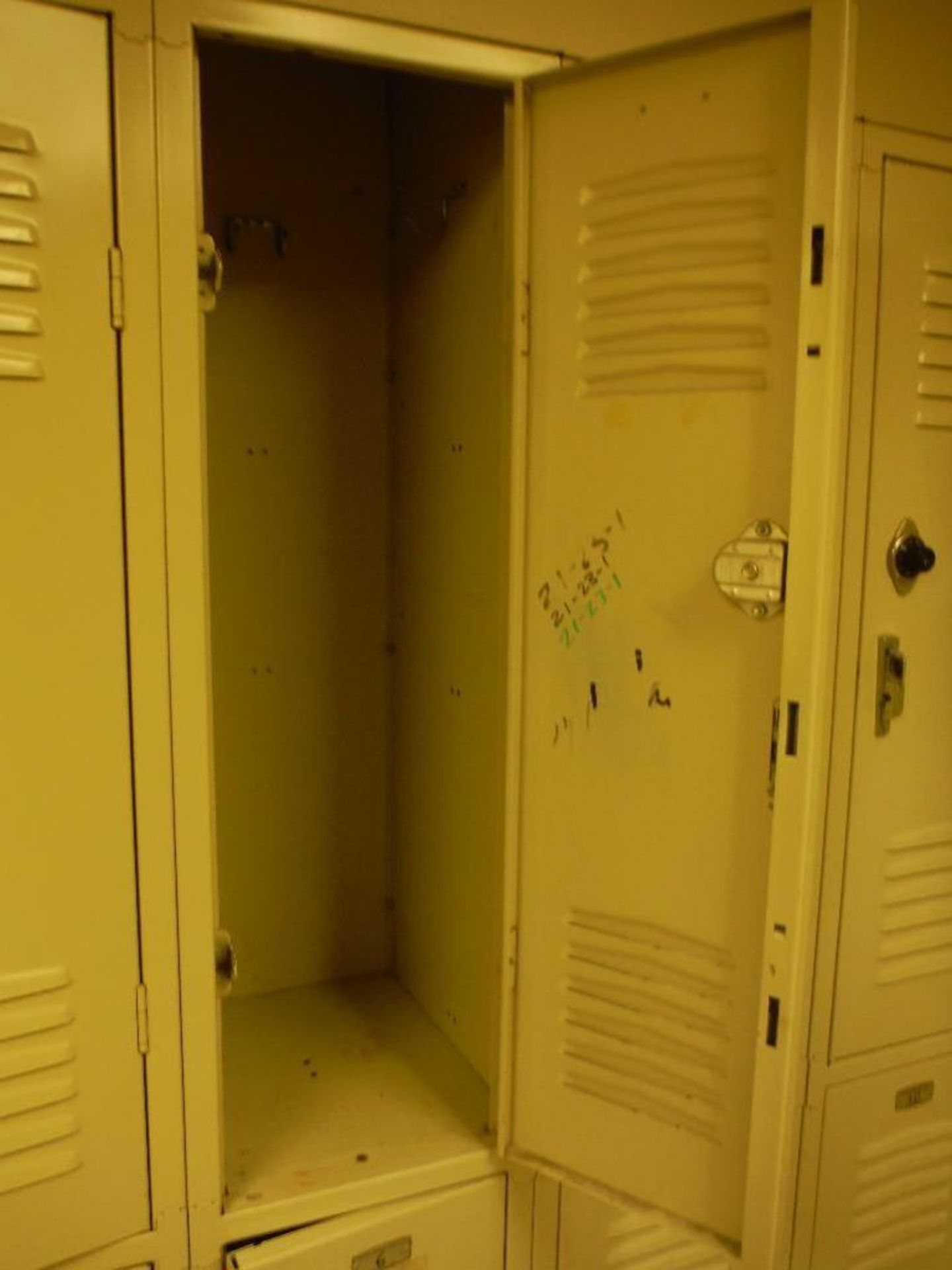 (46) lockers, 36 in. x 12 in., 3 benches ** Rigging Fee: $350 ** - Image 4 of 5