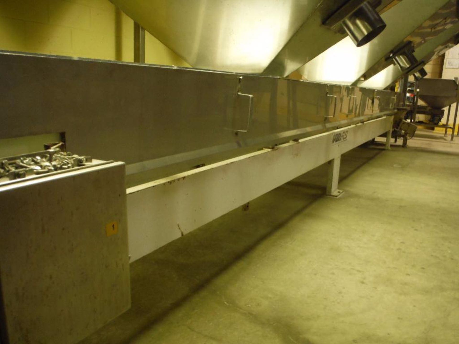 Meyer vibrator conveyor, 300 in. long x 10 in. wide ** Rigging Fee: $350 ** - Image 3 of 7