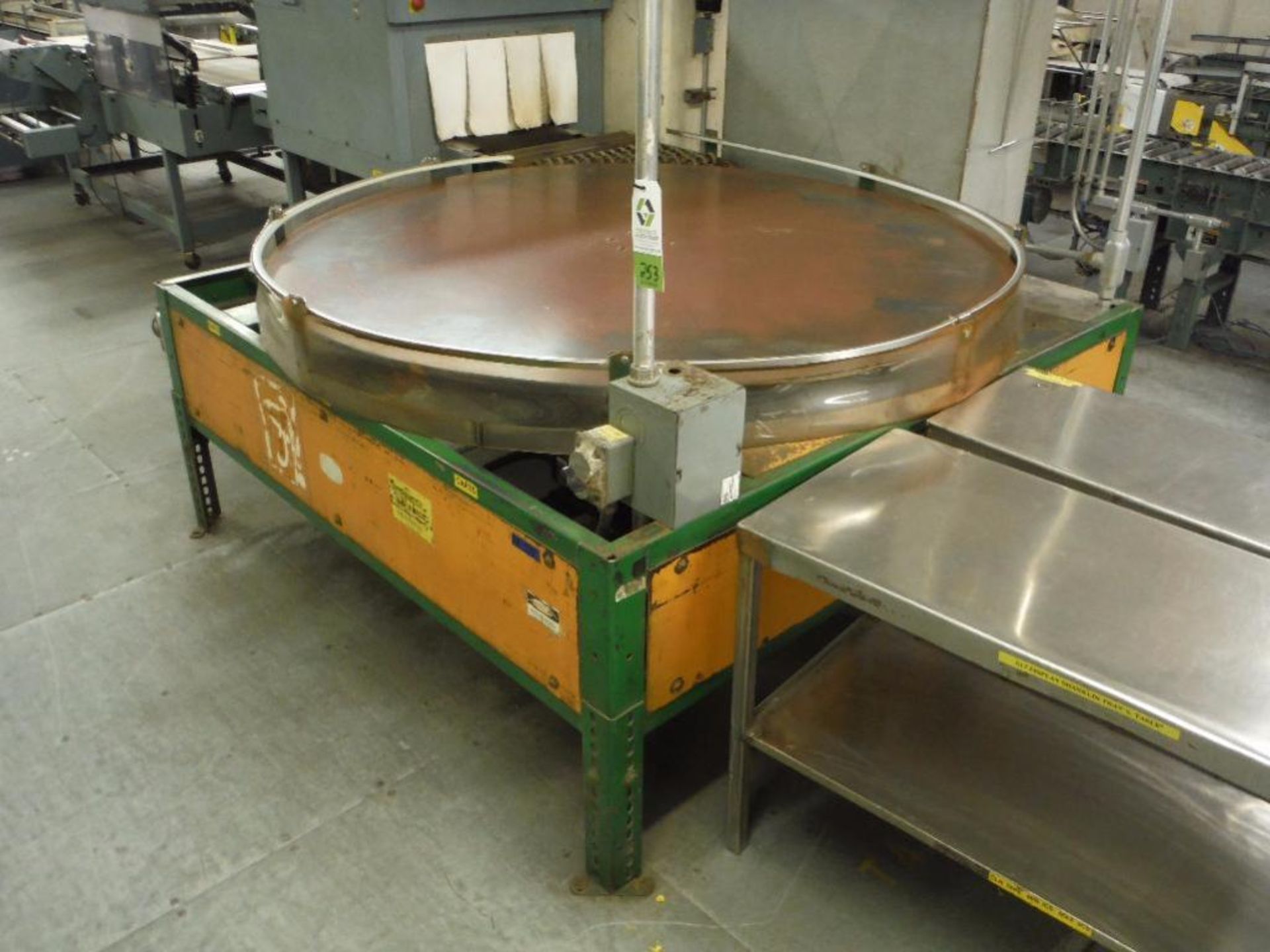 Rotary accumulation table, 72 in. dia x 36 in. tall ** Rigging Fee: $150 ** - Image 3 of 4