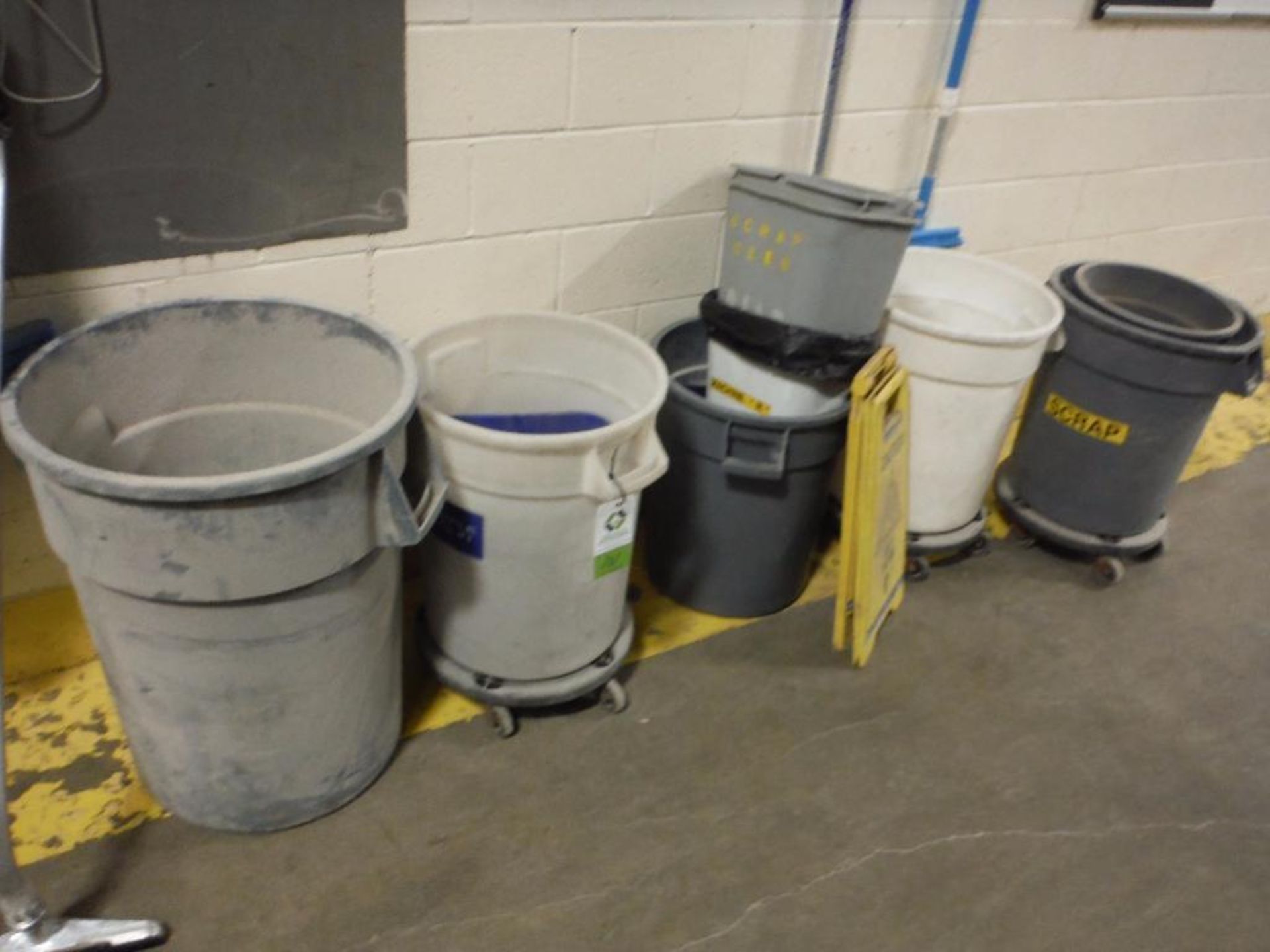 Sanitation trash bins, vacuum hose ** Rigging Fee: $25 ** - Image 3 of 3