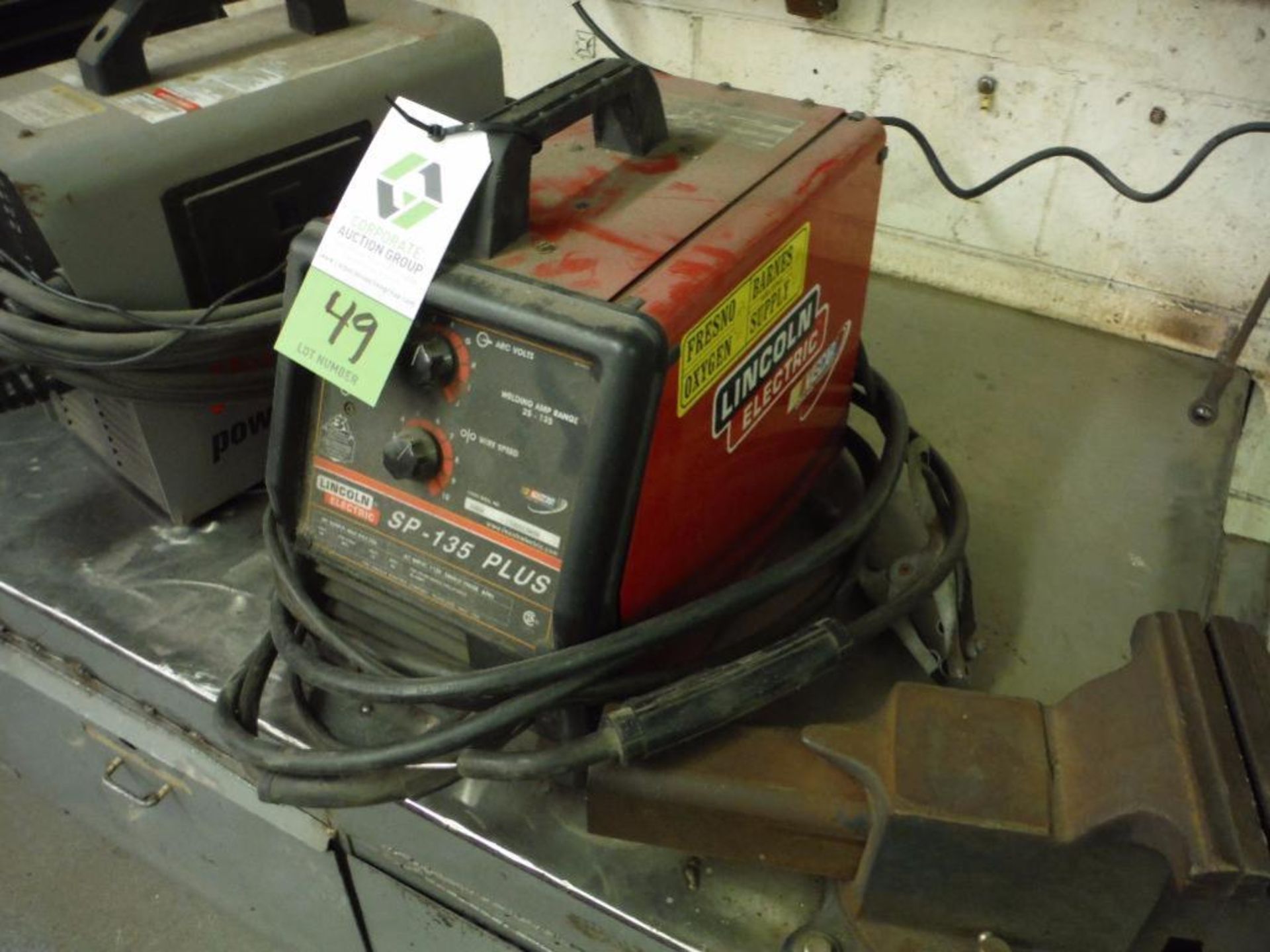 Lincoln Electric wire feed welder, Model SP-135, 115 volt ** Rigging Fee: $25 **