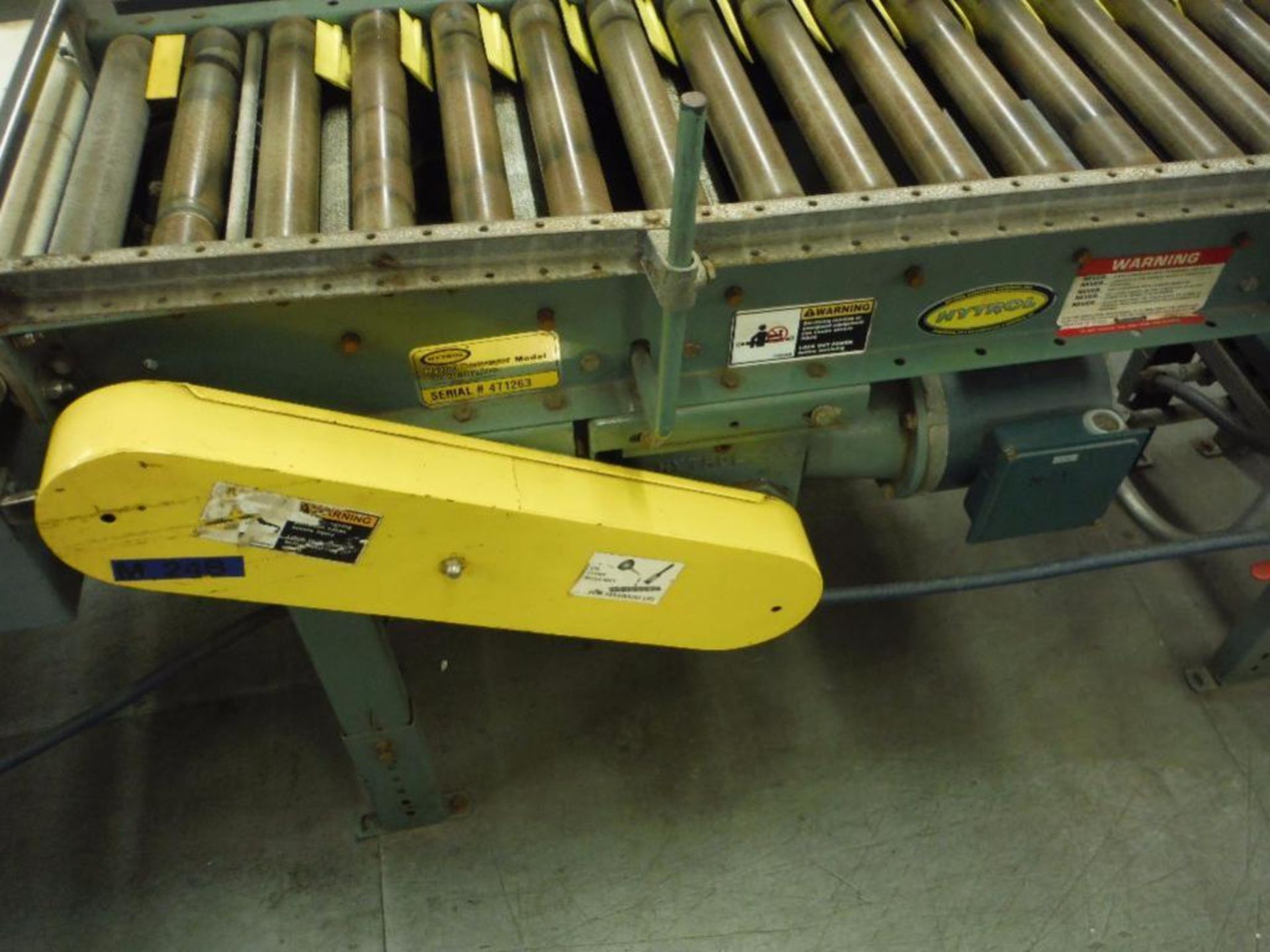 Hytrol 45 degree powered roller conveyor, 11 ft. long x 15 in. wide, motor and drive, mild steel - Image 3 of 6