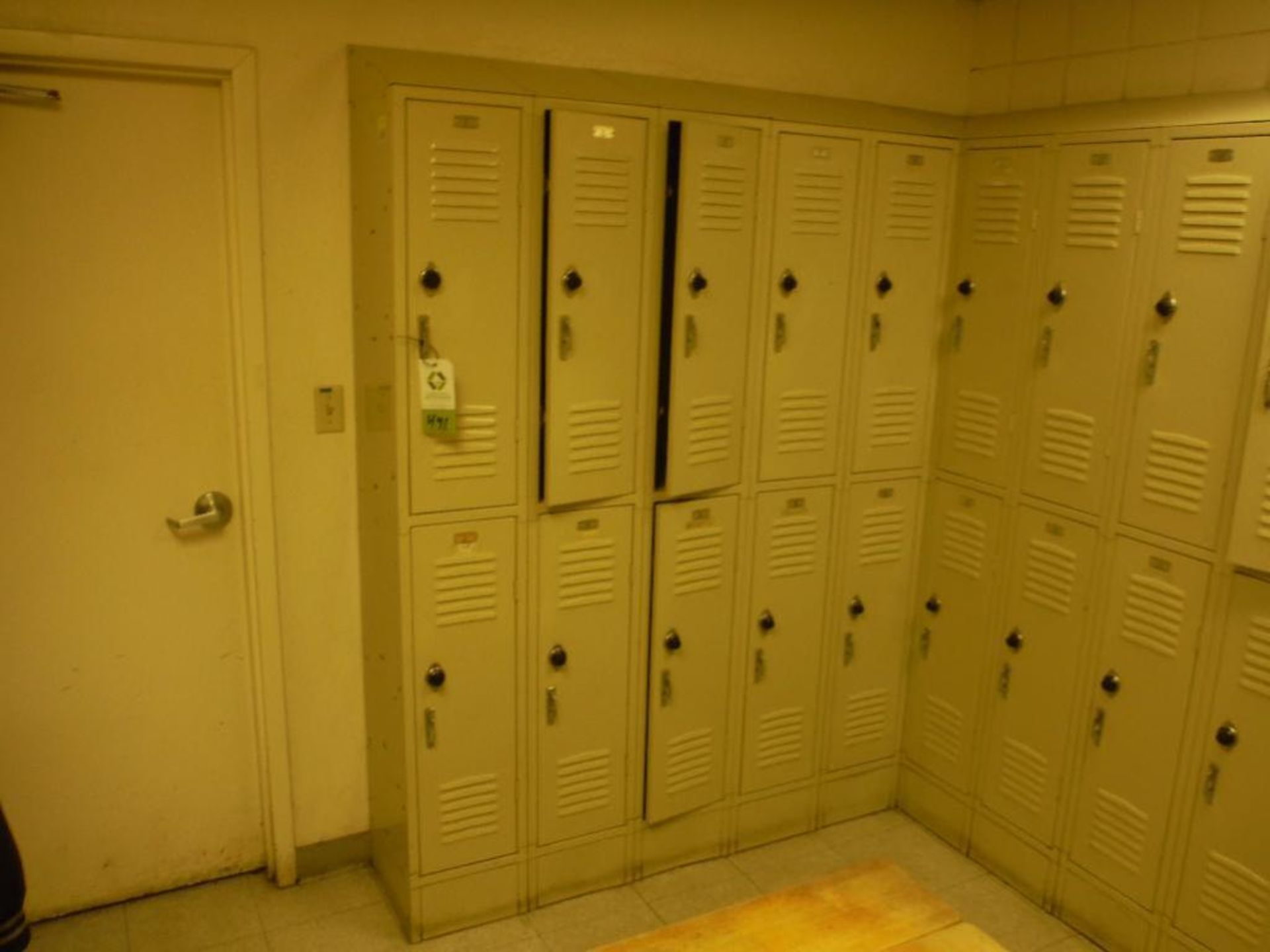 (46) lockers, 36 in. x 12 in., 3 benches ** Rigging Fee: $350 ** - Image 3 of 5