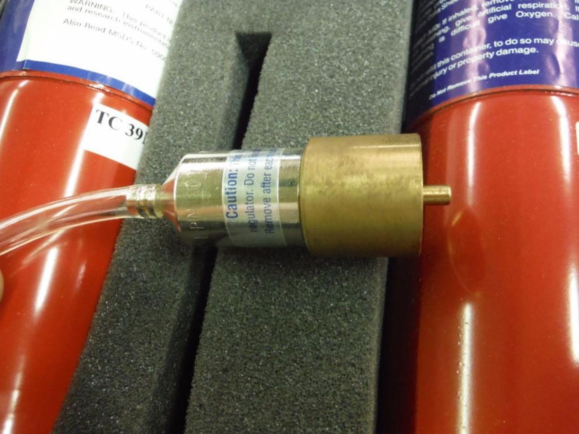 Gas cylinders for detection, with plastic case ** Rigging Fee: $5 ** - Image 2 of 3