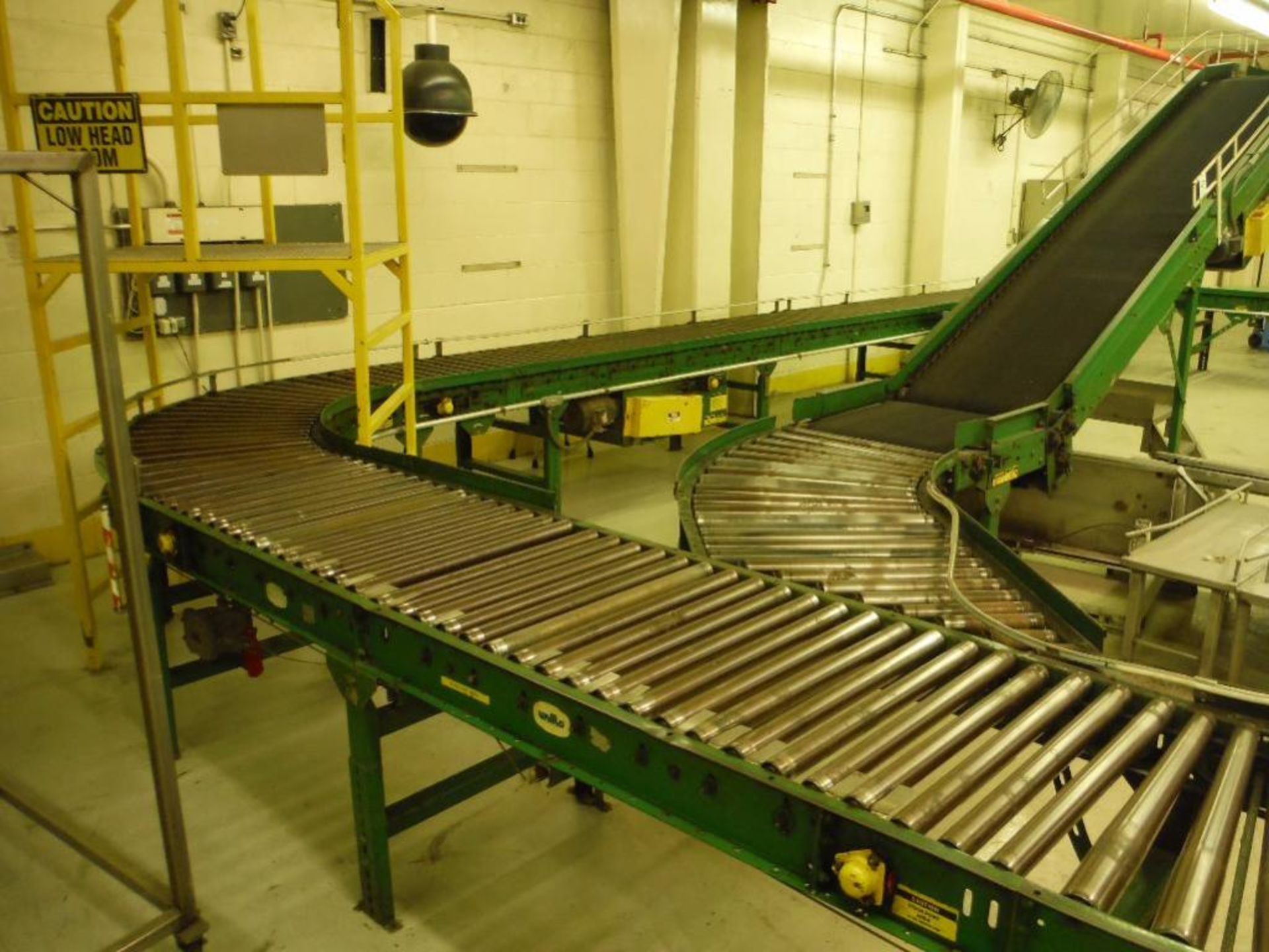 Uniflo 360 degree accumulation and packoff powered roller conveyor, 72 ft. of straight, (4) 90 - Image 3 of 7