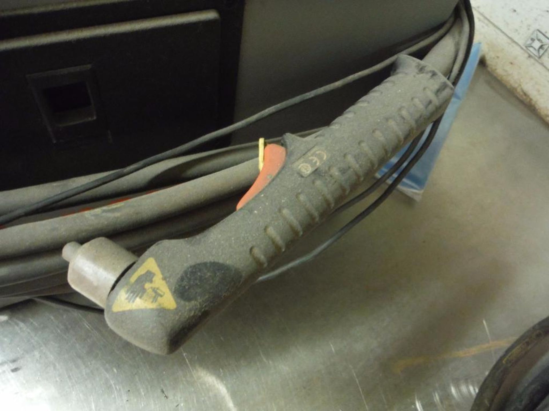 Hypotherm powermax380 plasma cutter ** Rigging Fee: $25 ** - Image 4 of 5