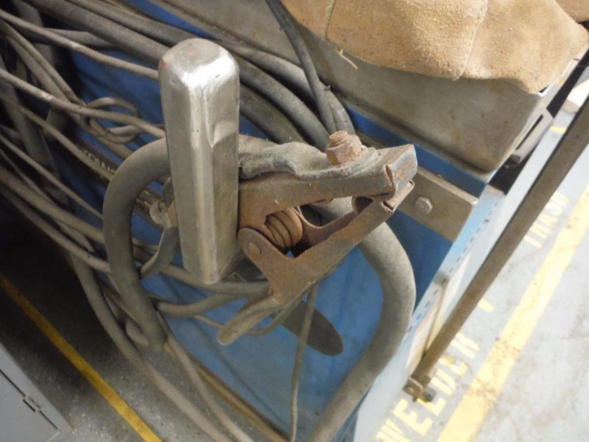 Miller synchro wave 250 AC/DC welder, foot control ** Rigging Fee: $25 ** - Image 10 of 11