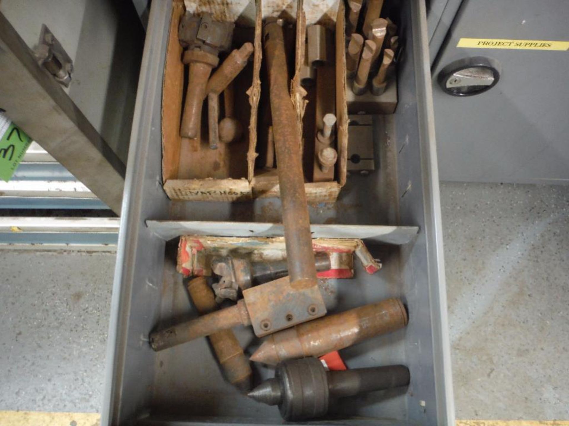 SKB gap bed engine lathe, SN 1715, with change parts cart, on casters ** Rigging Fee: $400 ** - Image 12 of 15