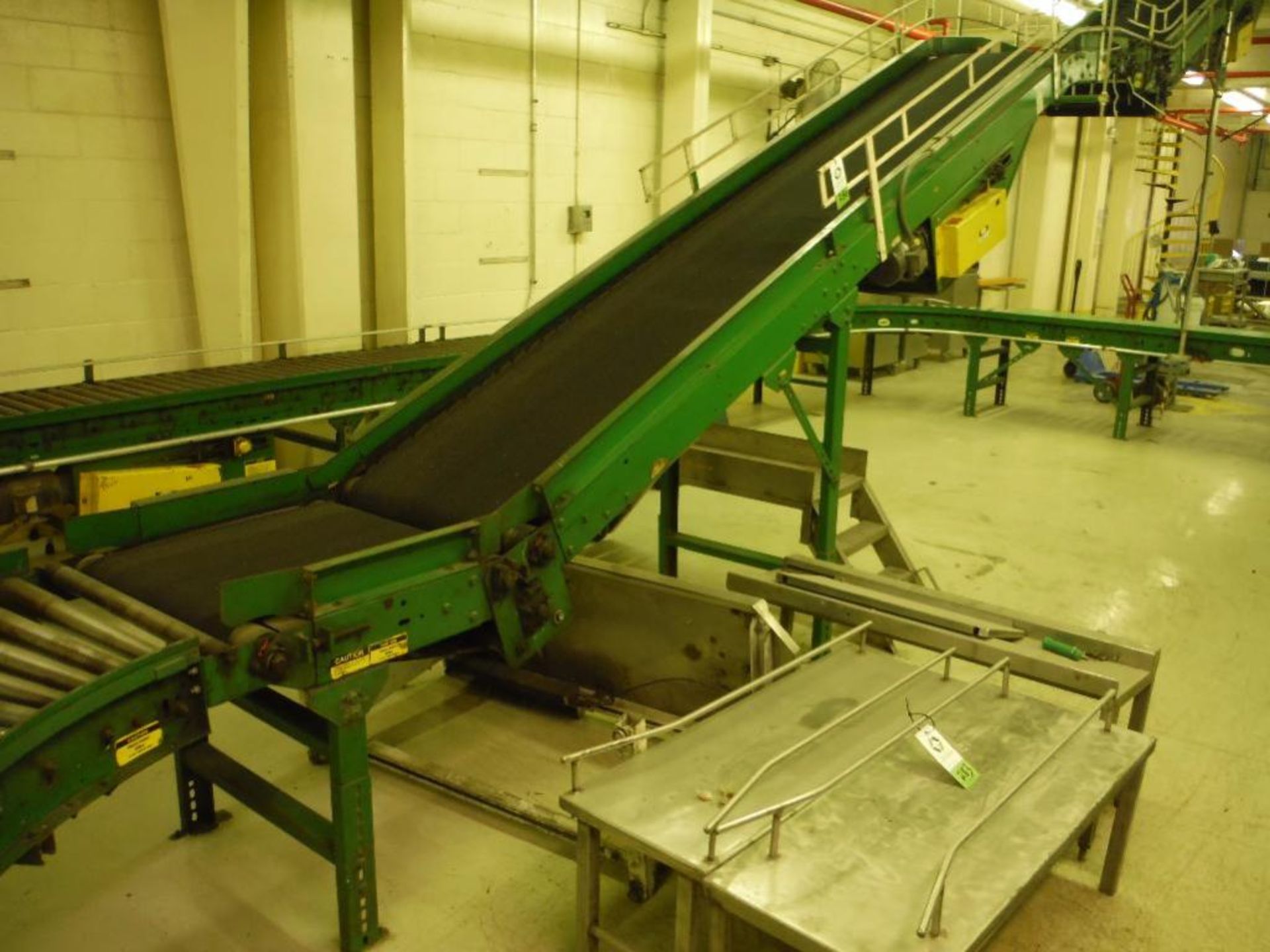 Uniflo decline rubber belt conveyor, 18 ft. long x 24 in. wide x 100 in. infeed x 33 in.