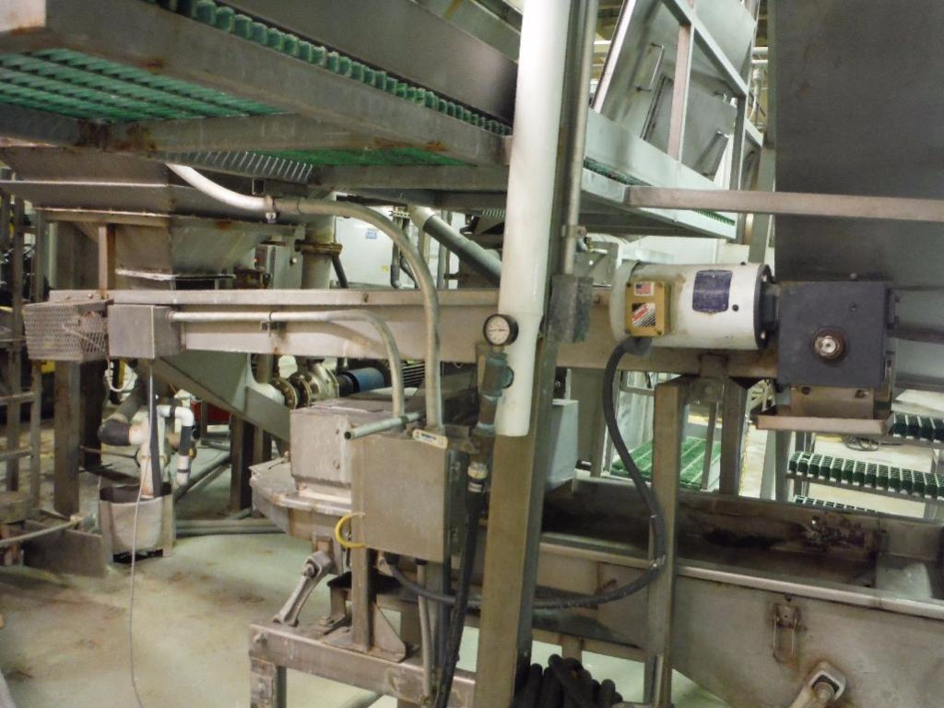 Lower vibratory conveyor, 60 in. long x 24 in. wide, top plastic belt conveyor, 84 in. long x 18 in. - Image 2 of 7