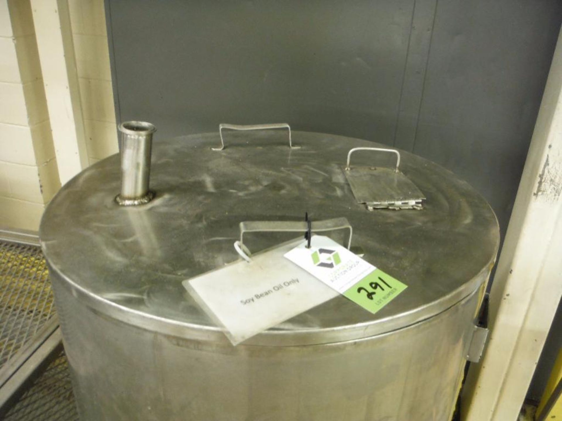 PTI SS oil tank with heater, 30 in. dia x 32 in. tall, flat bottom, sbo ** Rigging Fee: $75 ** - Image 6 of 6