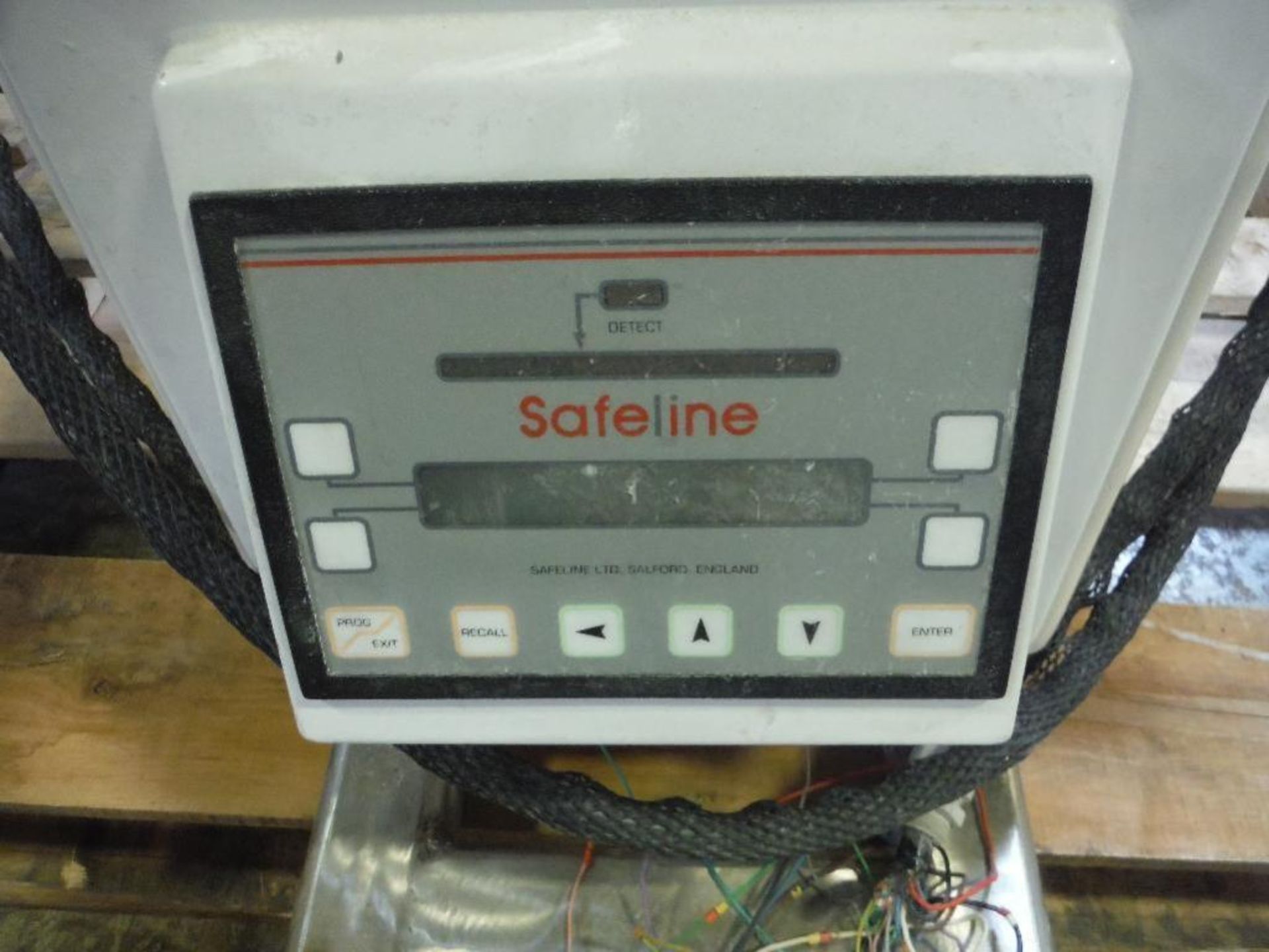 Safeline metal detector head, 12 in. wide x 3.5 in. tall aperture ** Rigging Fee: $50 ** - Image 3 of 4