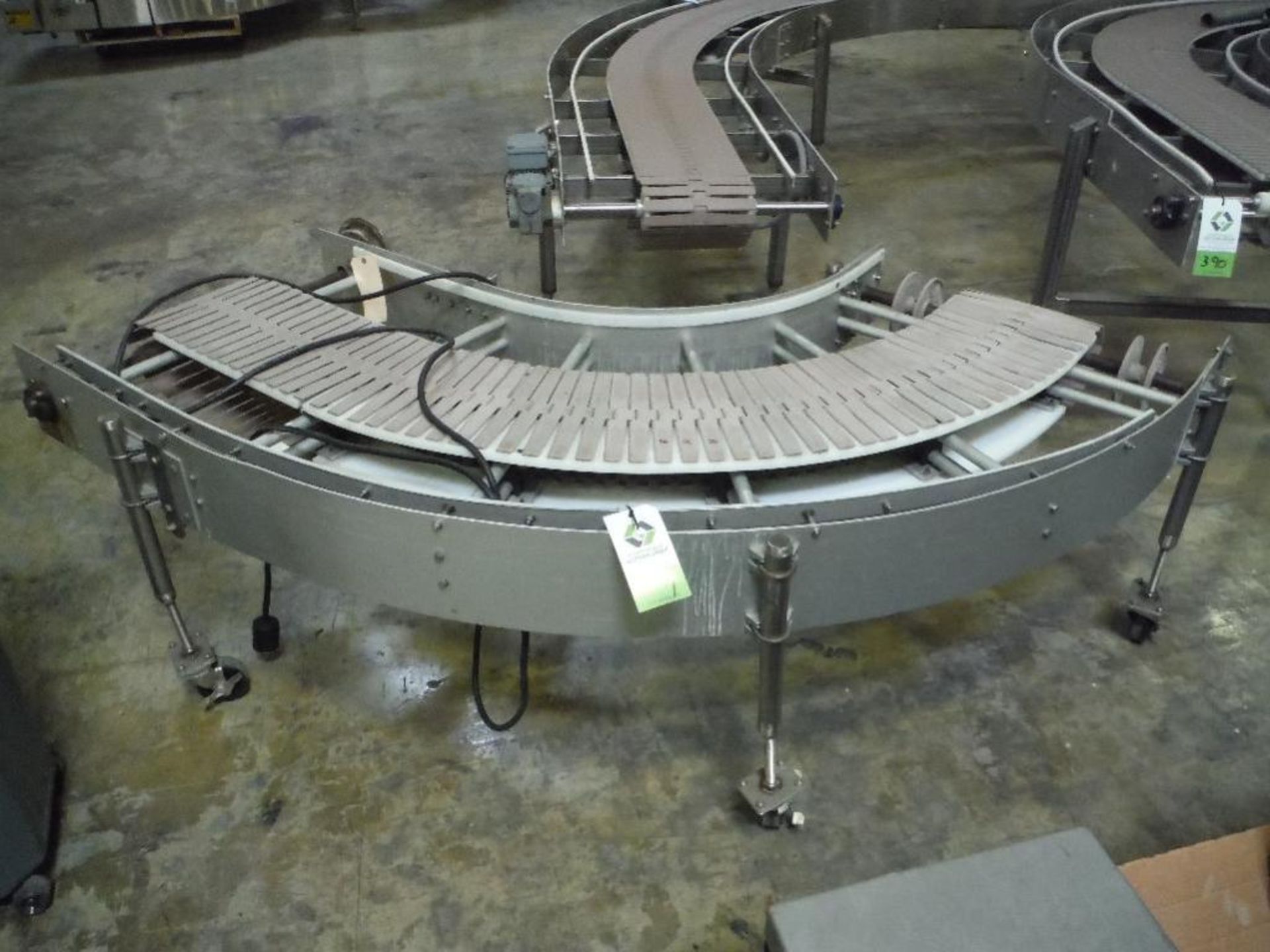 SS 90 degree table top conveyor, 12 in. wide belt, overall 96 in. long x 26 in. tall, motor and driv - Image 3 of 3