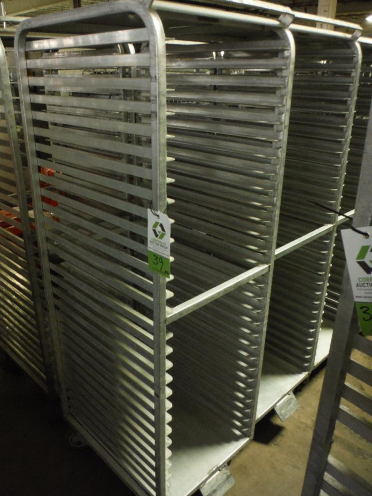 Aluminum bakery rack with top, 26 in. long x 18 in. wide x 68 in. tall, 28 shelves (EACH) ** Rigging - Image 3 of 3