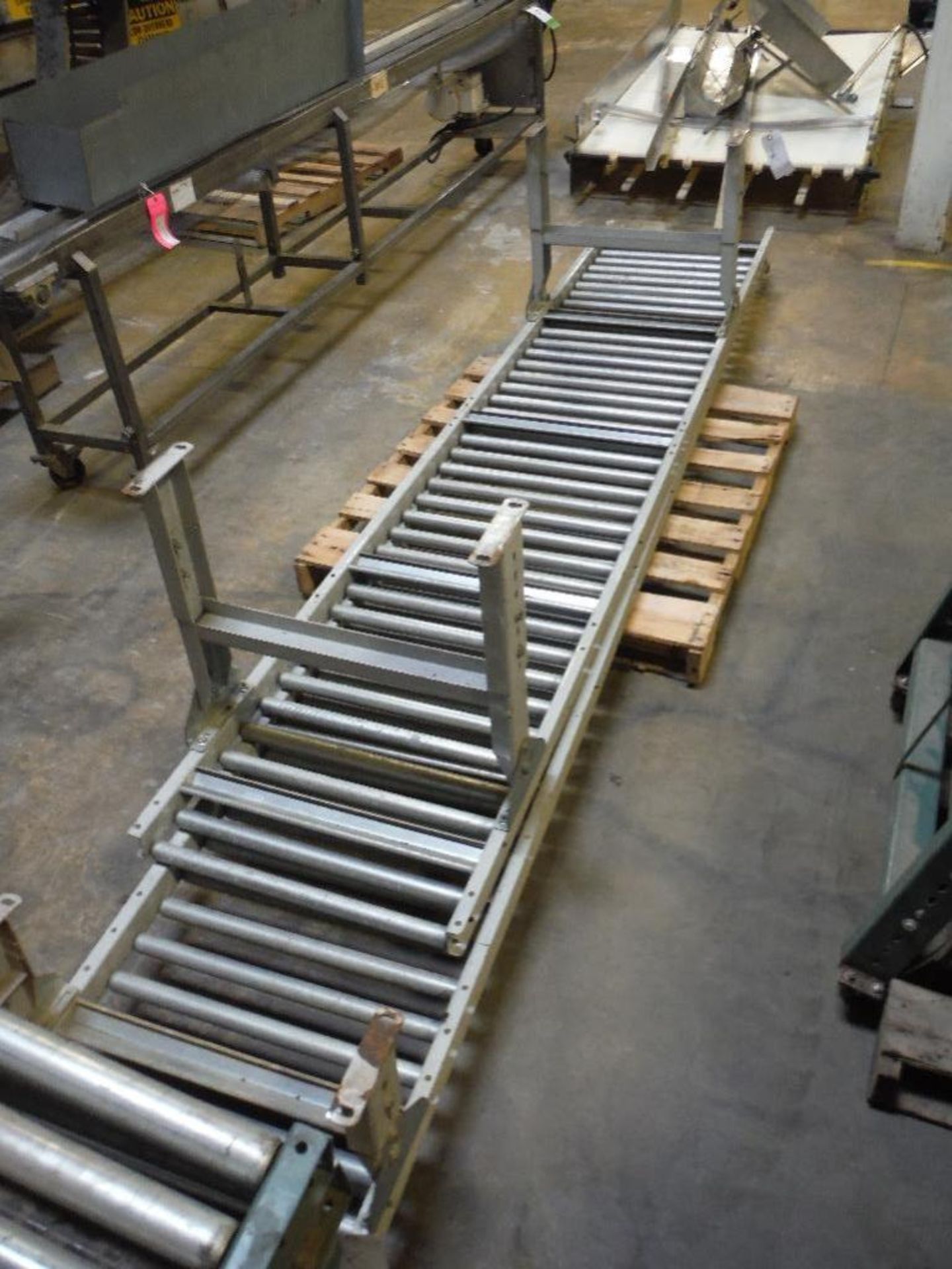 Gravity roller conveyor, 40 ft. long x 18 in. to 26 in. wide, carbon steel ** Rigging Fee: $150 ** - Image 2 of 5