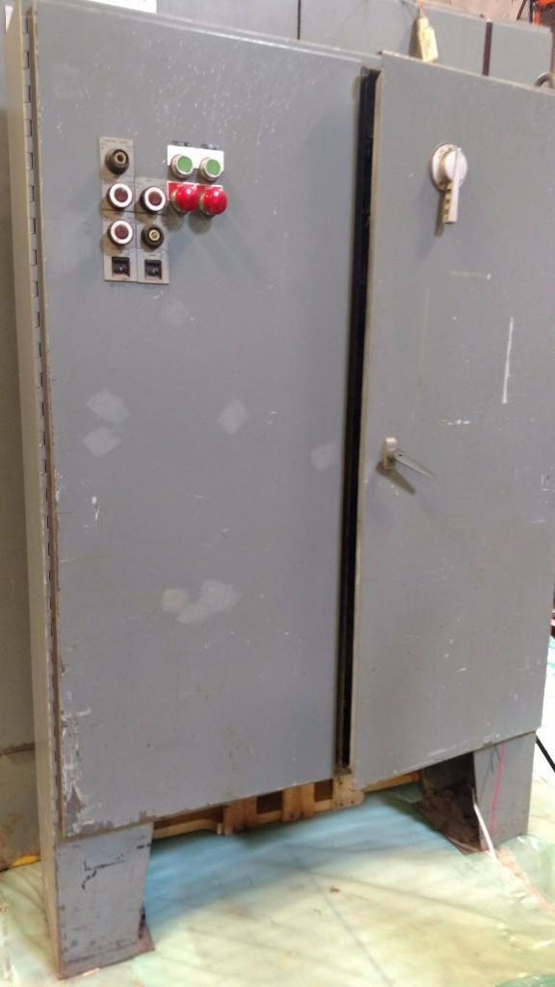 (4) mild steel control cabinets ** Rigging Fee: $175 ** - Image 7 of 13