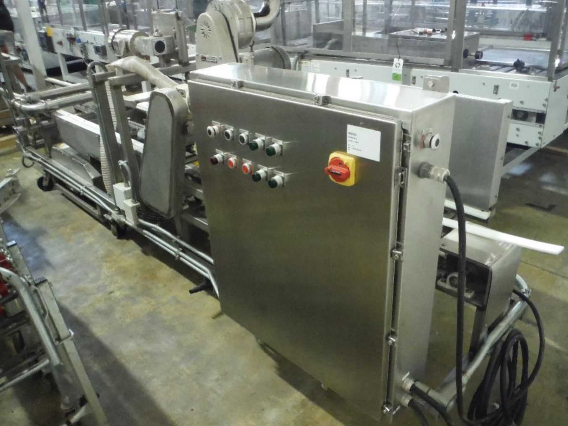 SS board washer, top and bottom, with pump, air blow off, tray feed, 19 in. wide x 32 in. lug spacin - Image 2 of 11