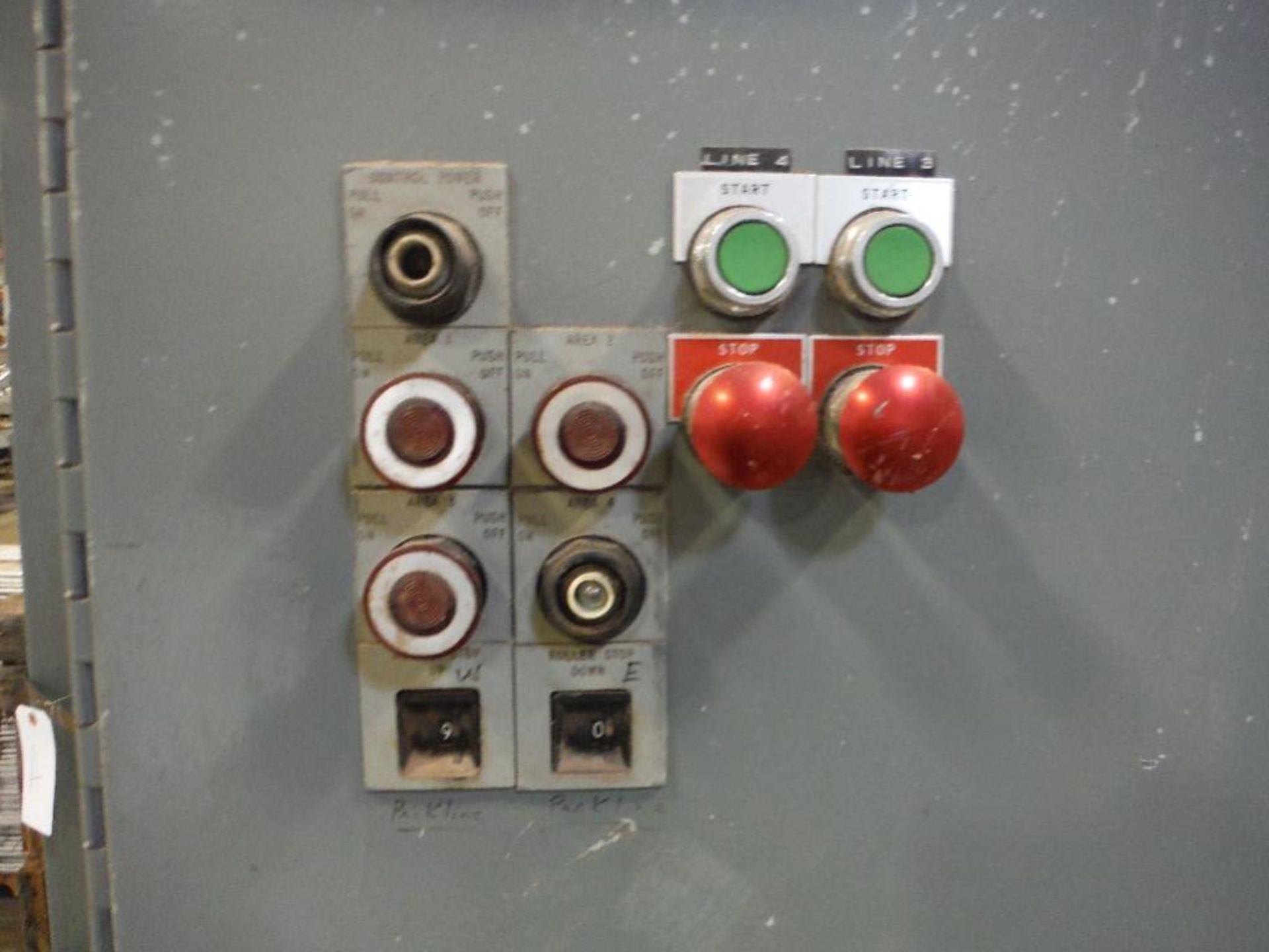 (4) mild steel control cabinets ** Rigging Fee: $175 ** - Image 5 of 13