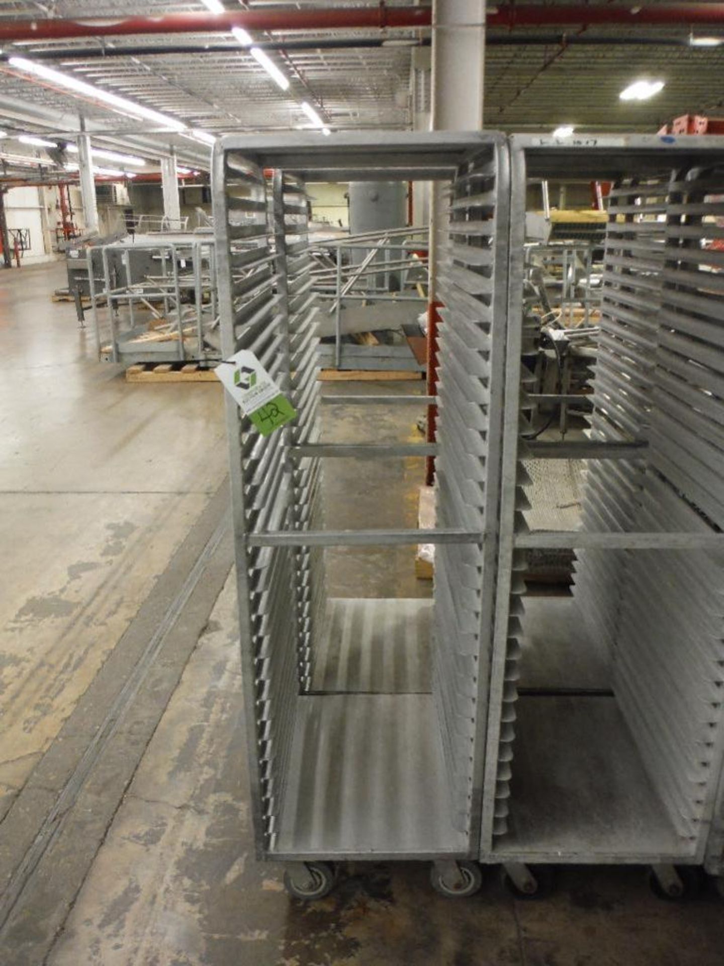 Aluminum bakery rack with top, 26 in. long x 18 in. wide x 68 in. tall, 28 shelves (EACH) ** Rigging - Image 3 of 4