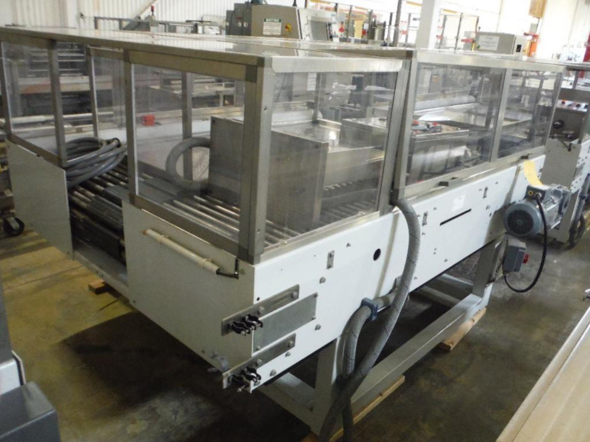 2007 Sidel divider conveyor, Model TDC_0004, SN 904835-SMMM0327, 98 in. long x 66 in. wide, with con - Image 2 of 8
