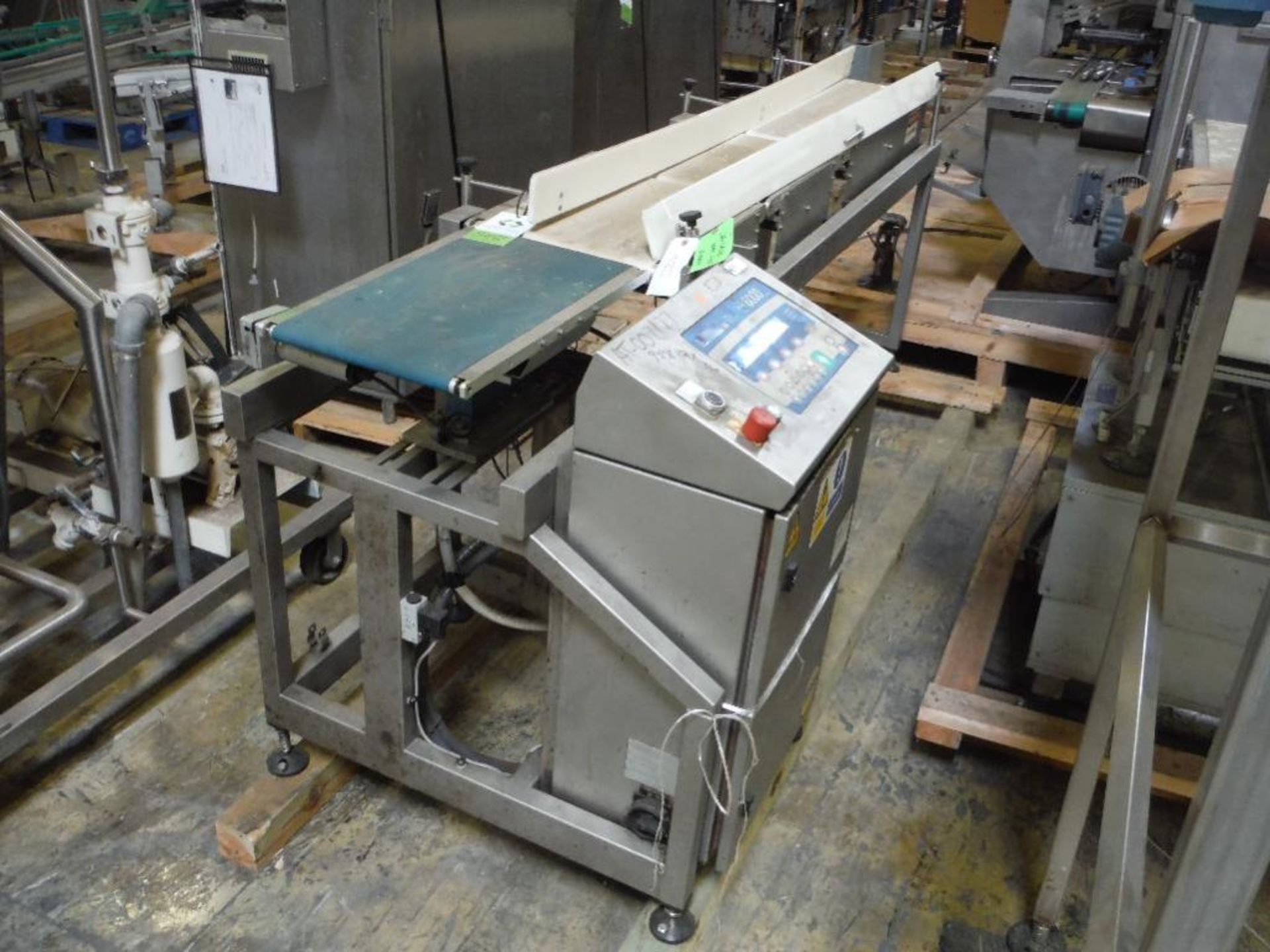 2001 Loma 6000 series high speed check weigher, SN BCW0991424528, 22 in. x 12 in. weigh conveyor **